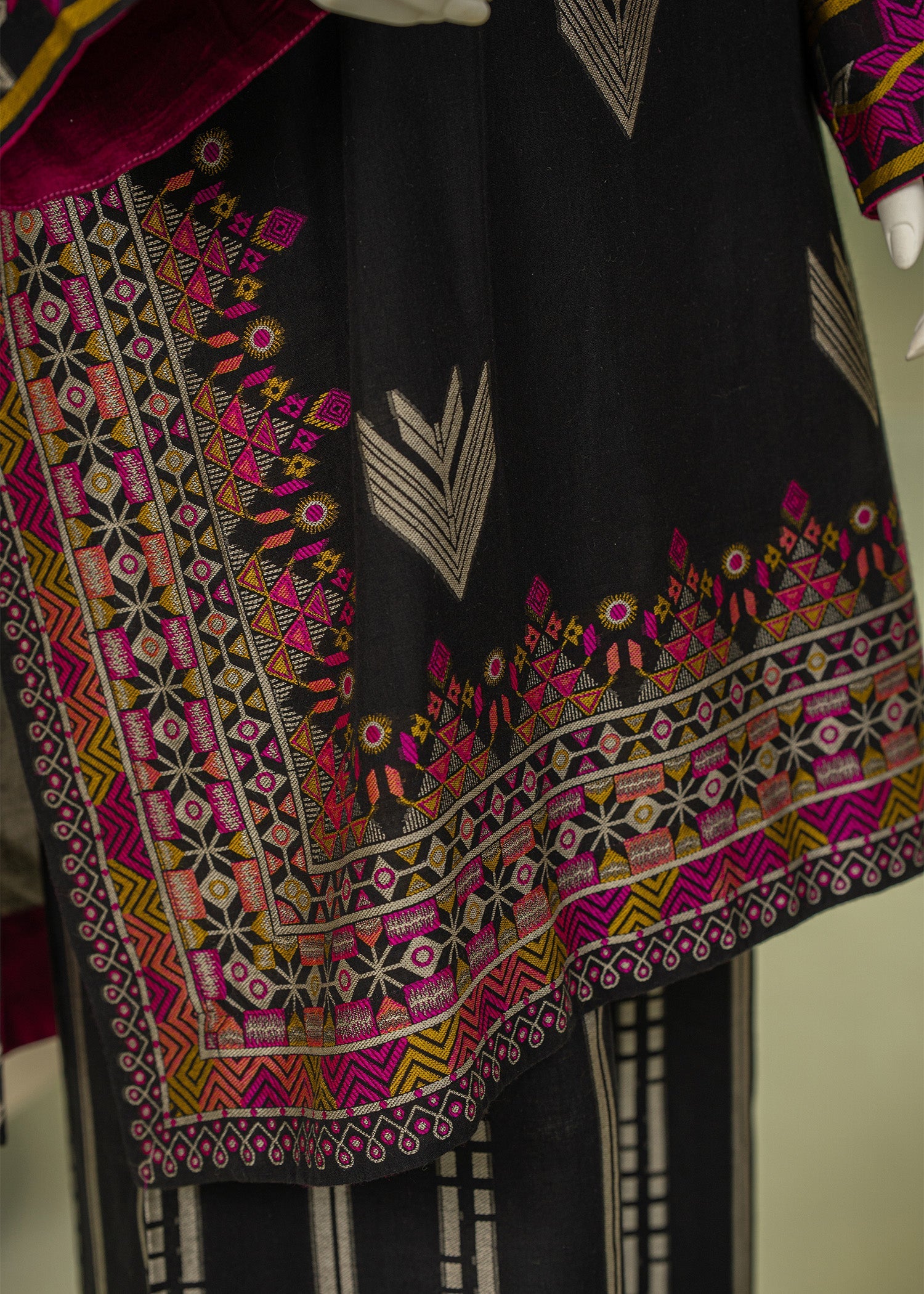 jacquard Kurta Set in Black