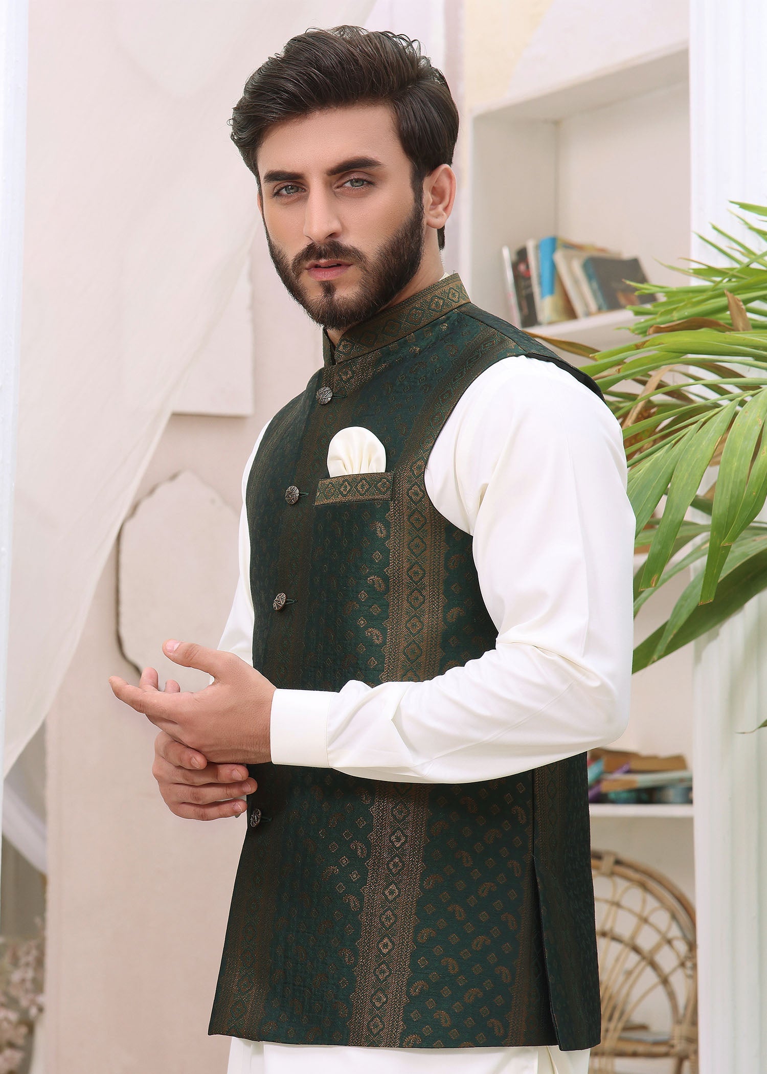 jamawar Waistcoat in Forest green