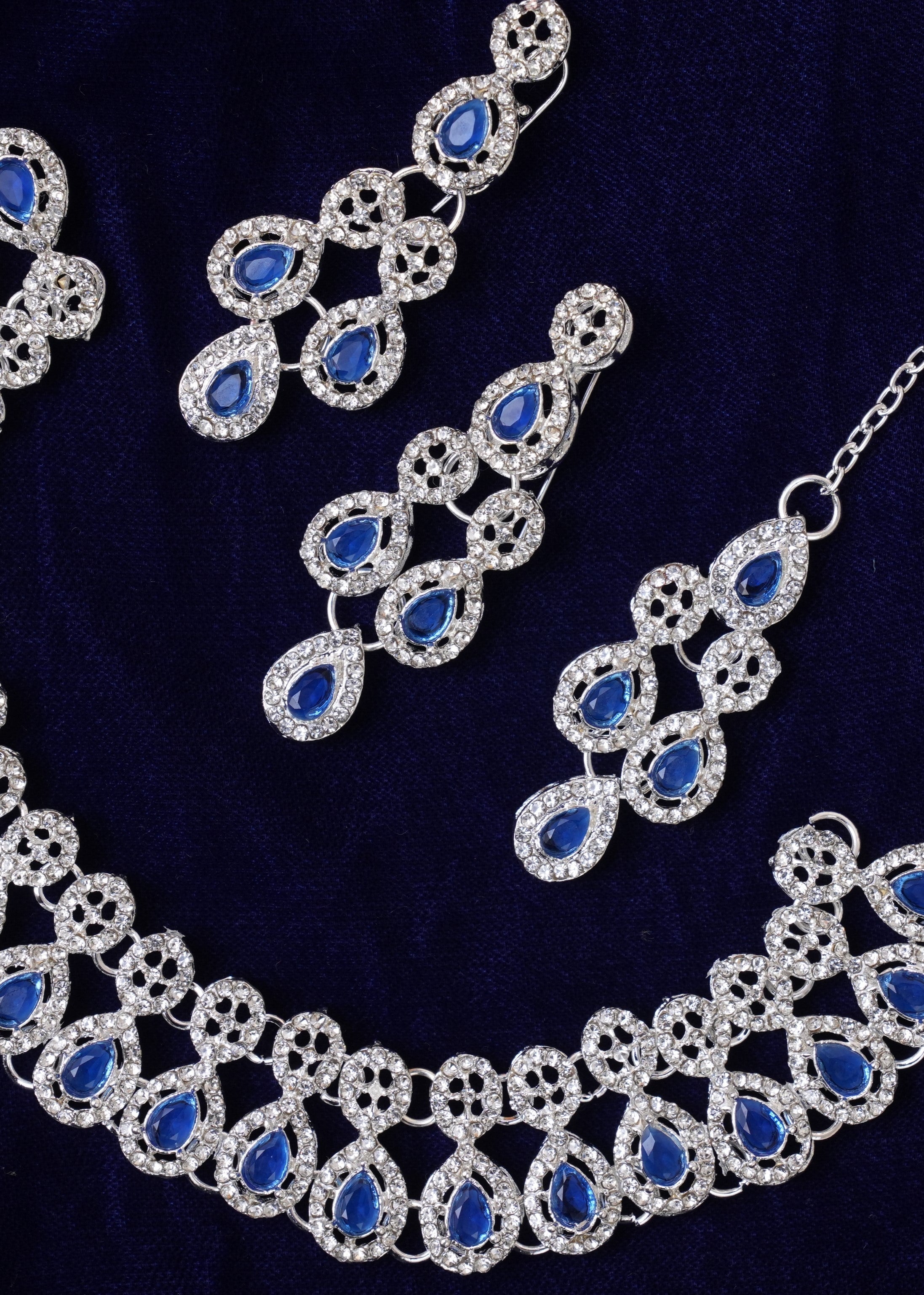 Jewelry Set in Silver, sapphire blue Color by - Trendy Women Jewelry Set YWJ4259