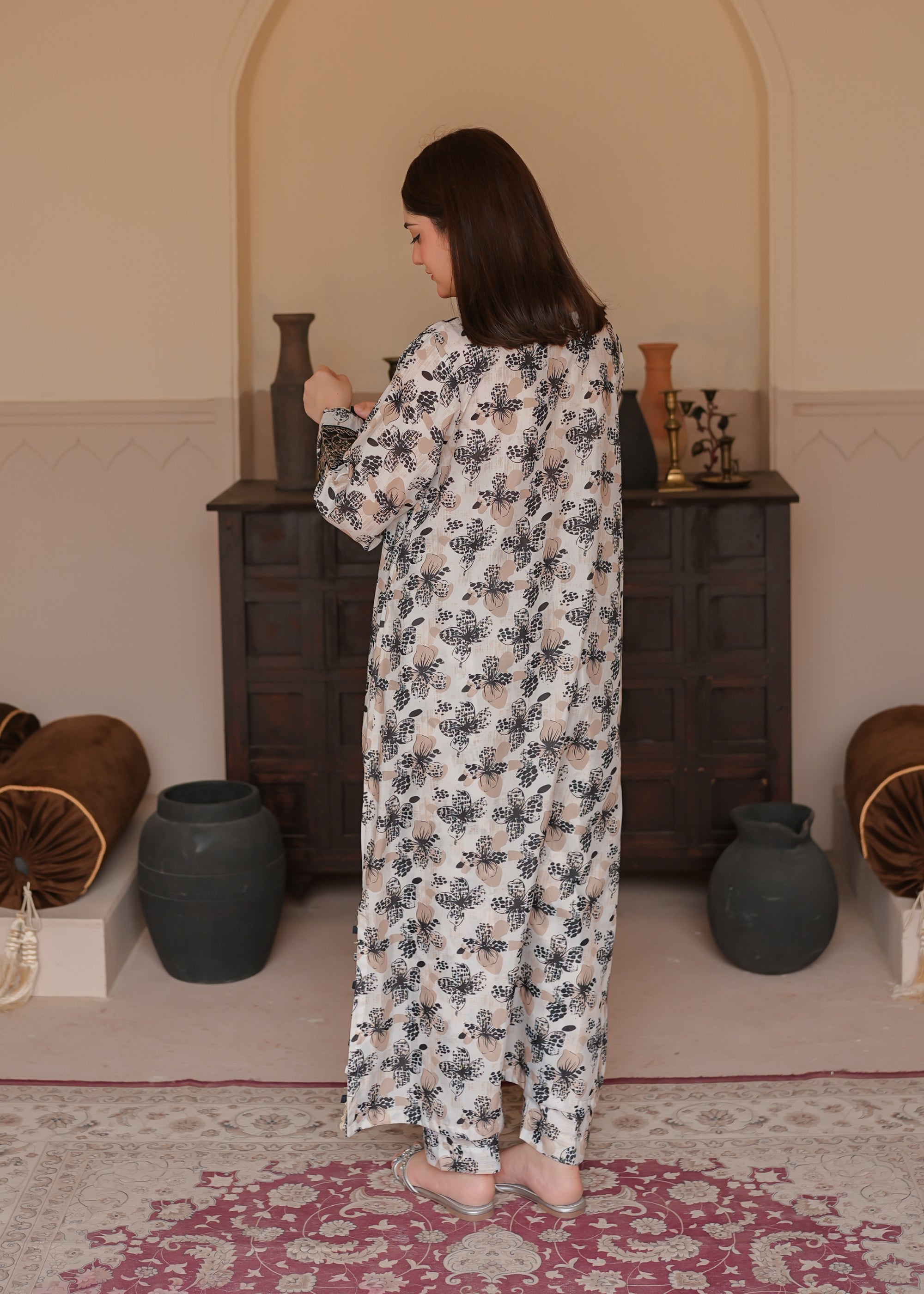 poly lawn Kaftan in Champagne