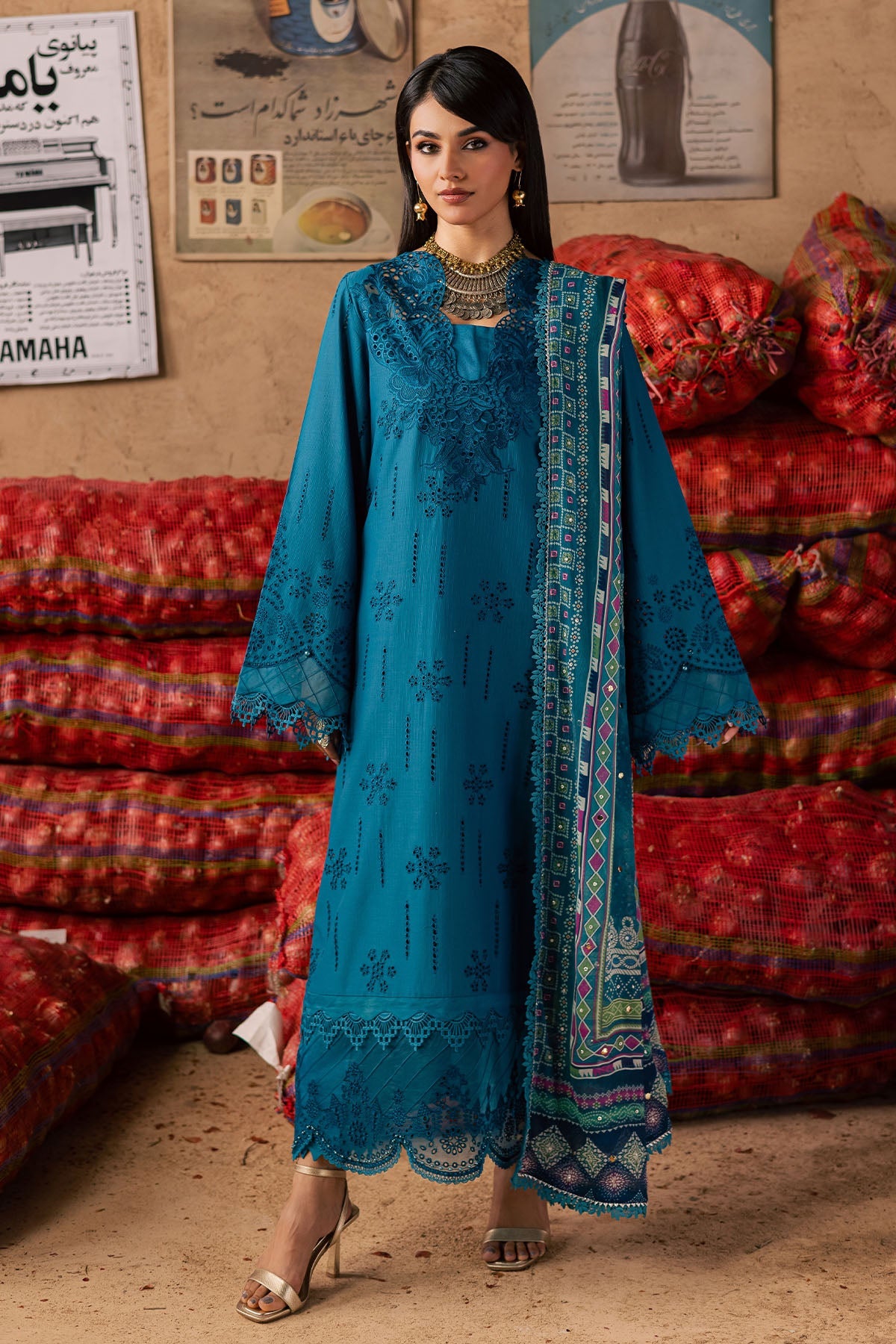 Bazaar Lawn – NE-242
