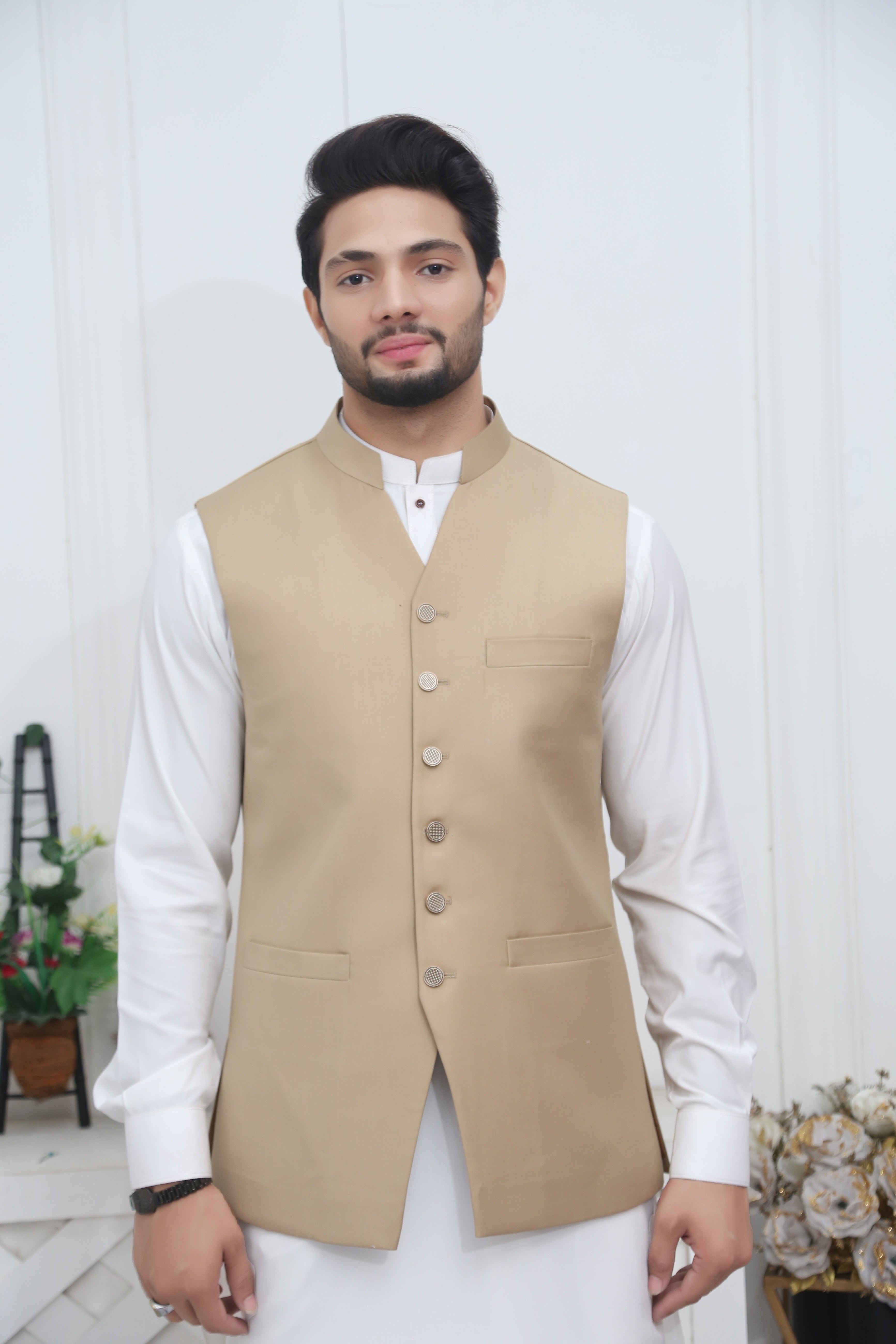 tropical Waistcoat in Beige