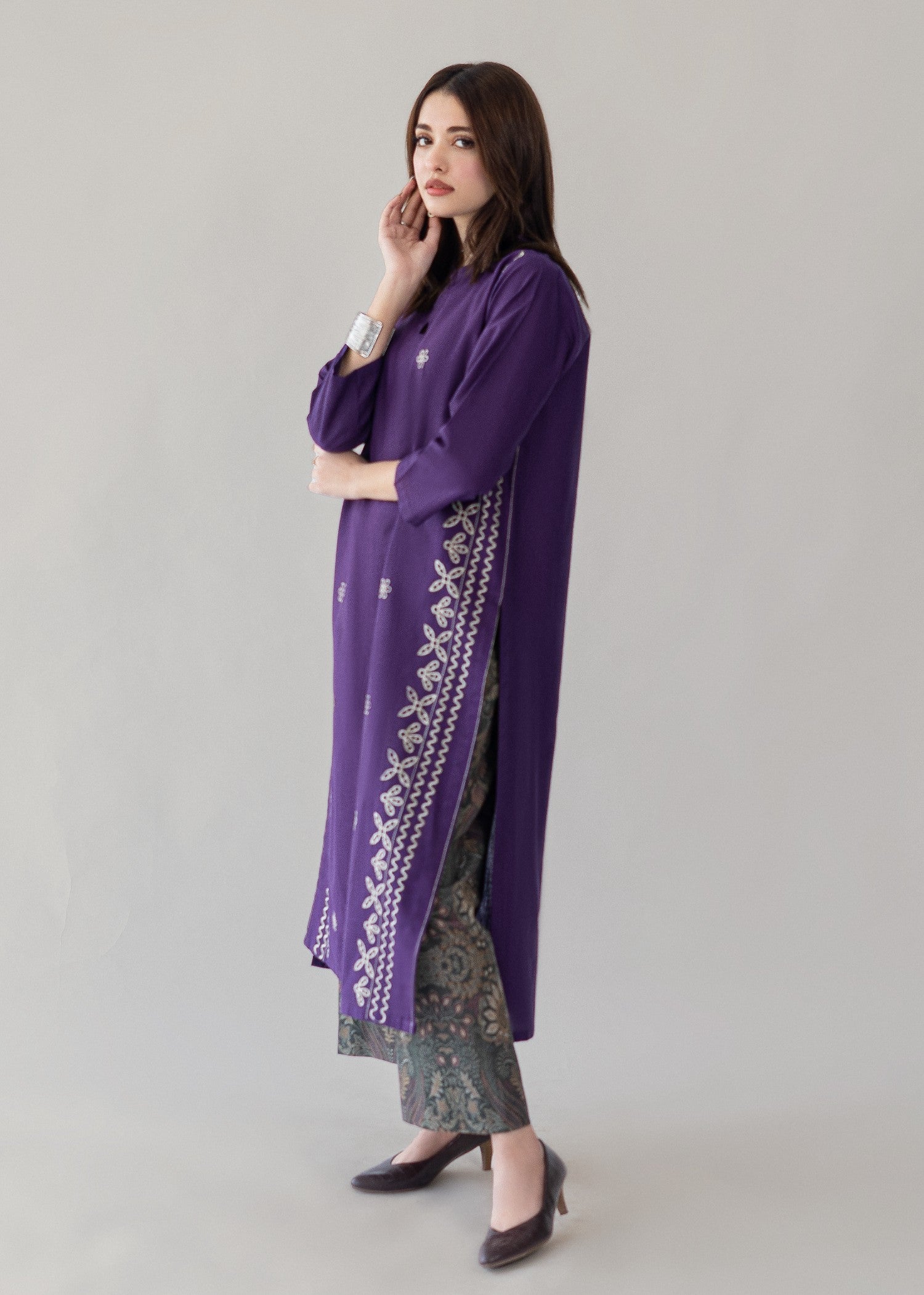 slub khaddar Kurta Set in Purple heart