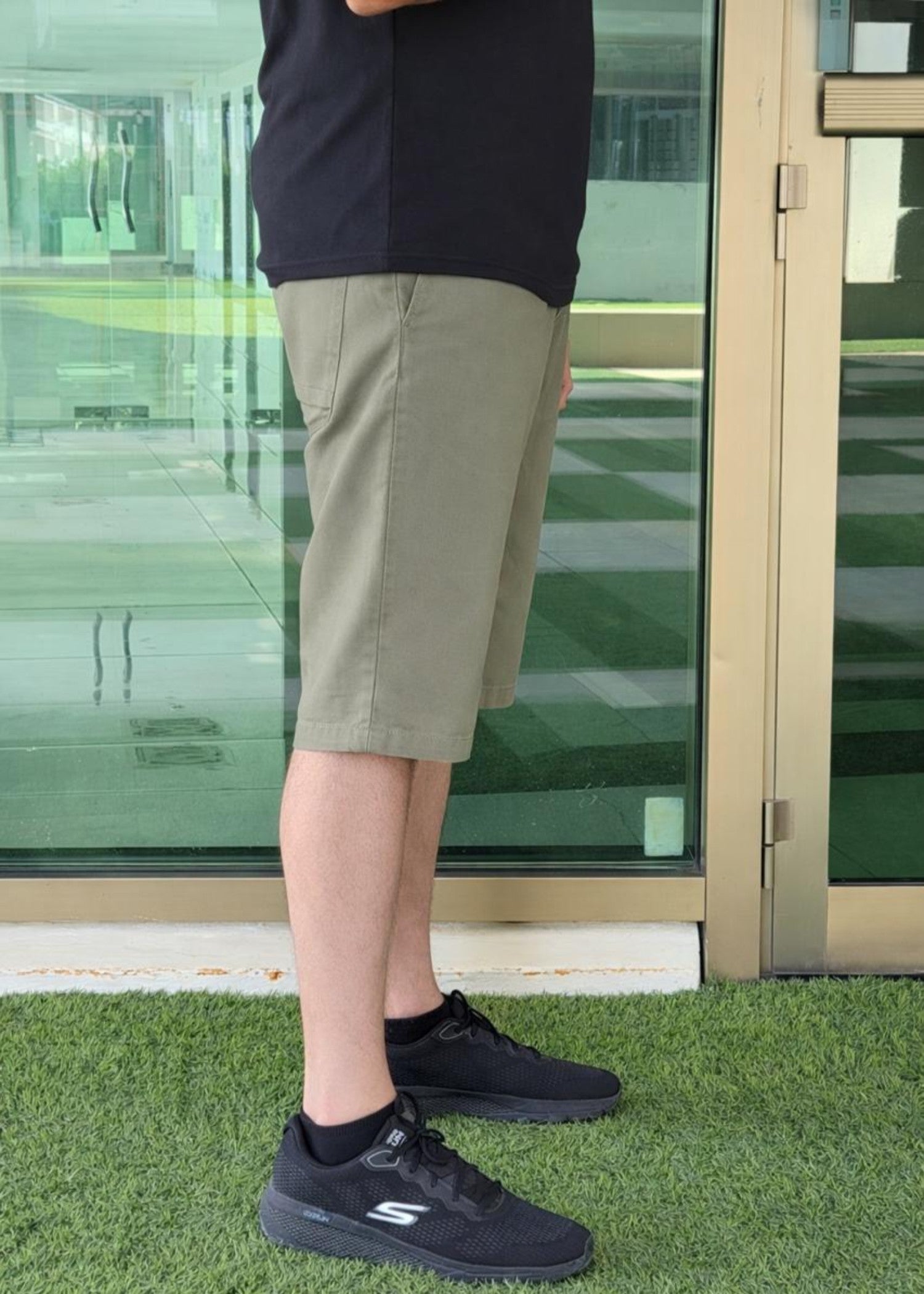 twill cotton Shorts in Olive green