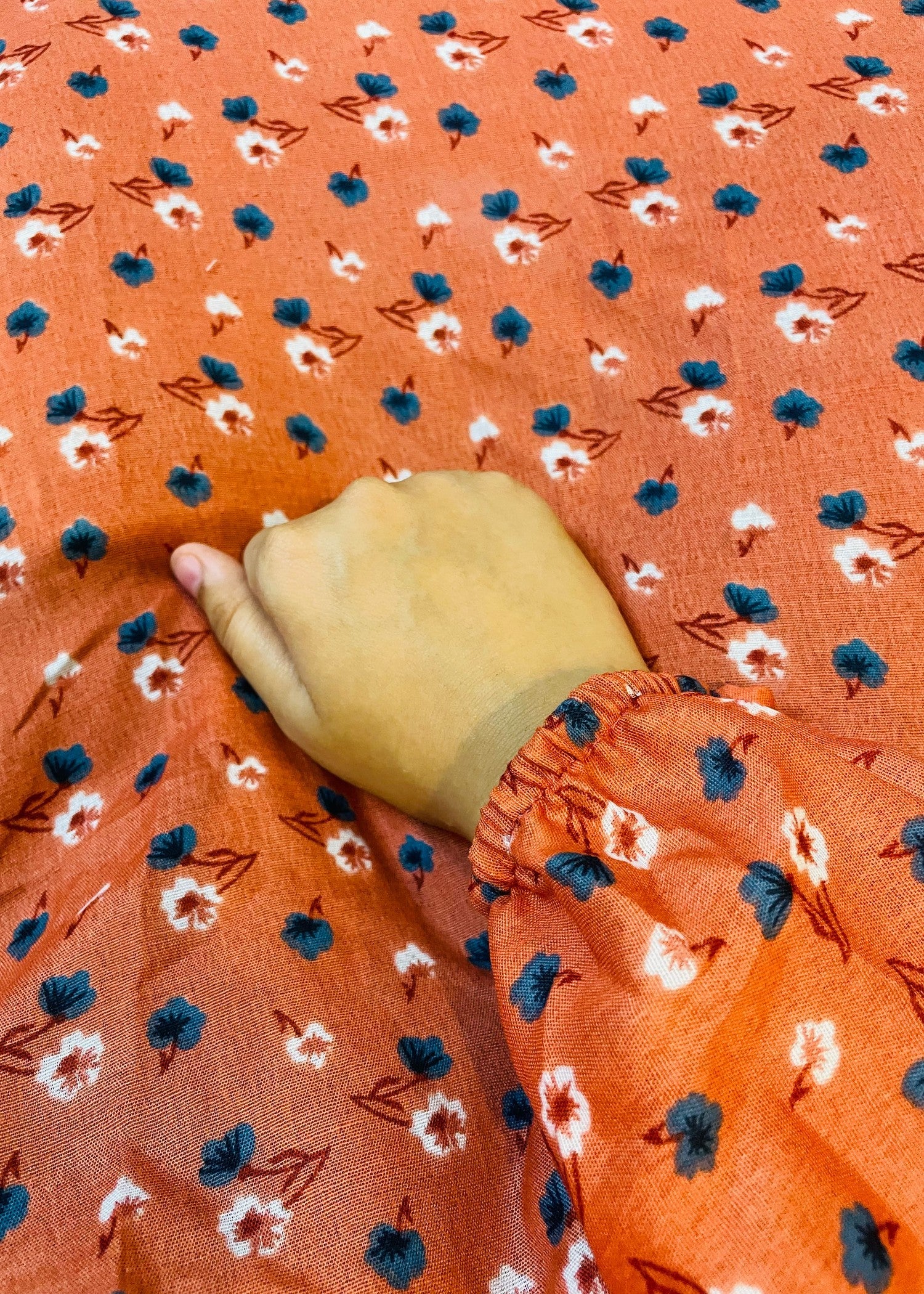 swiss lawn Chaddar in Coral orange
