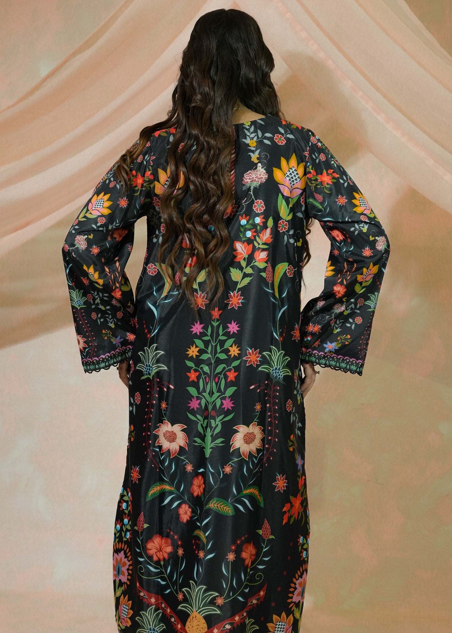 poly lawn Kaftan in Multi, black