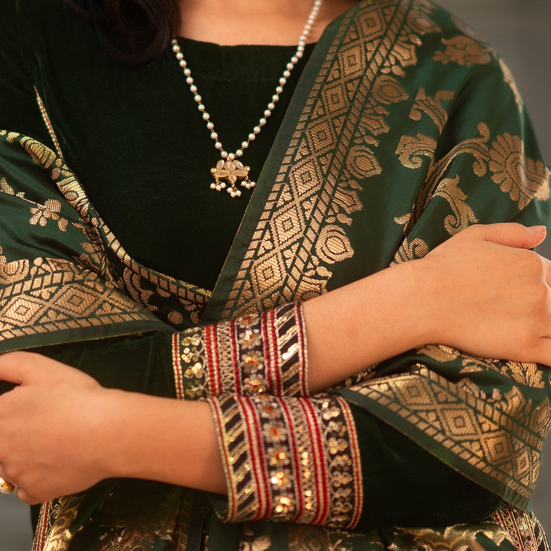 Shawl in Green Color by - Trendy Women Shawl HDU2481