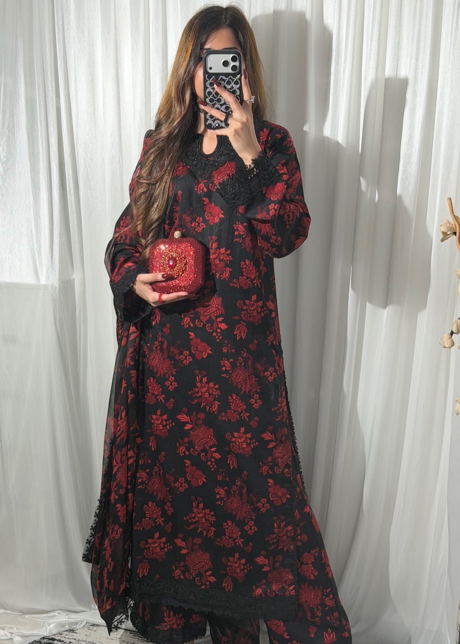 ribbed lawn Kurta Set in Black, red