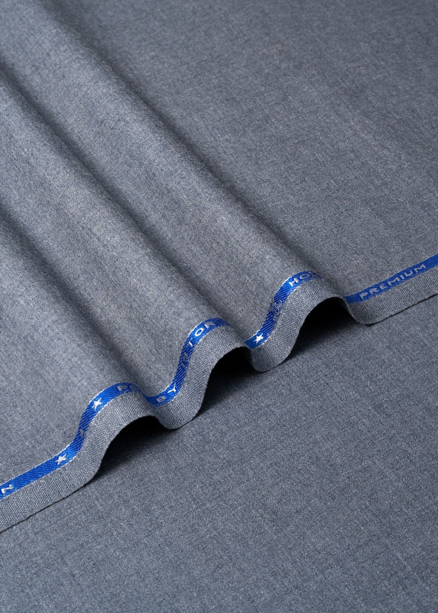 wash & wear Unstitched in Gunmetal
