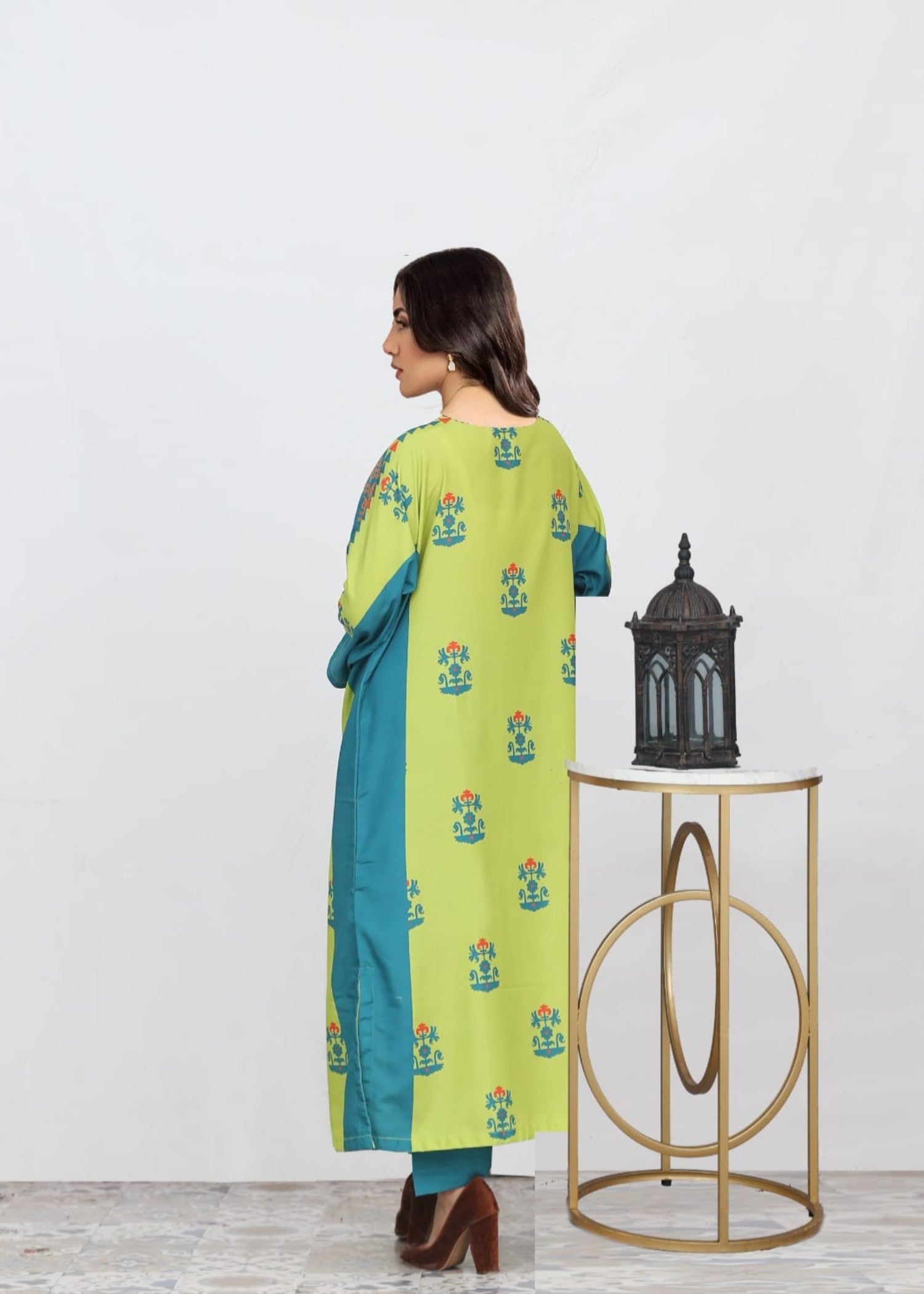 crepe silk Kurta Set in Yellow green