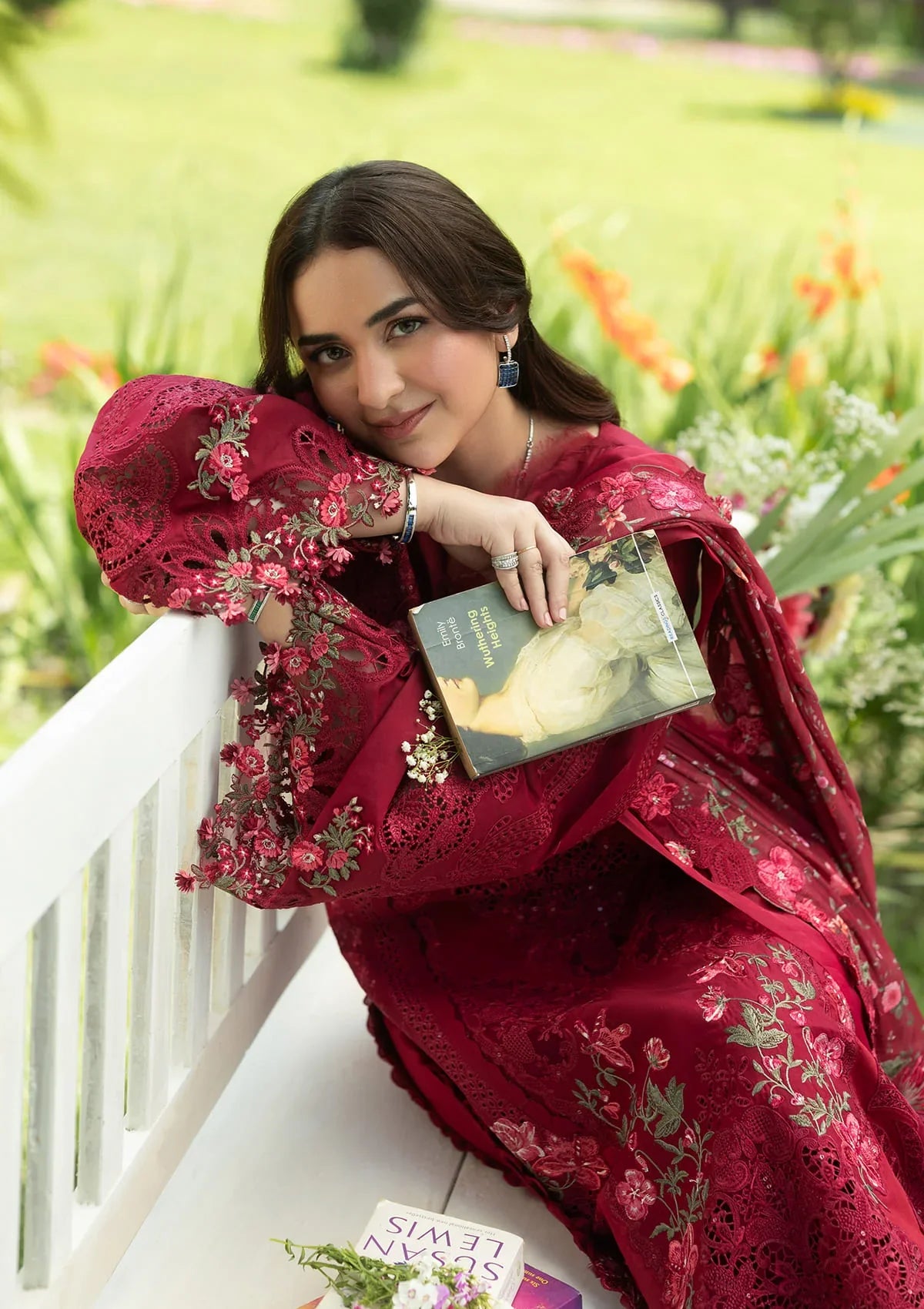 Luxury Lawn – ELQ-4a Falling Petals