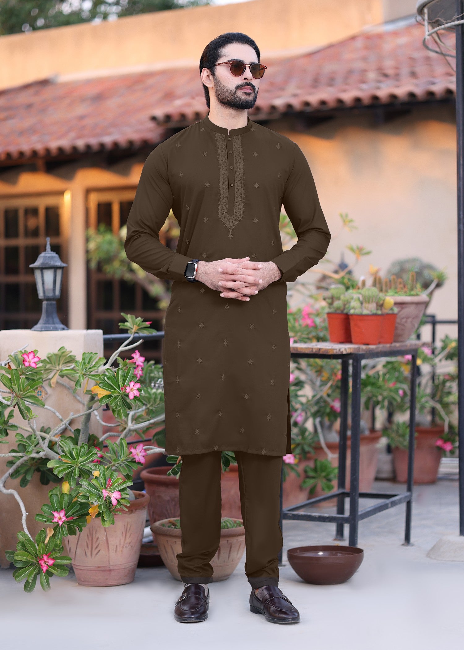 dobby Kurta Set in Brown