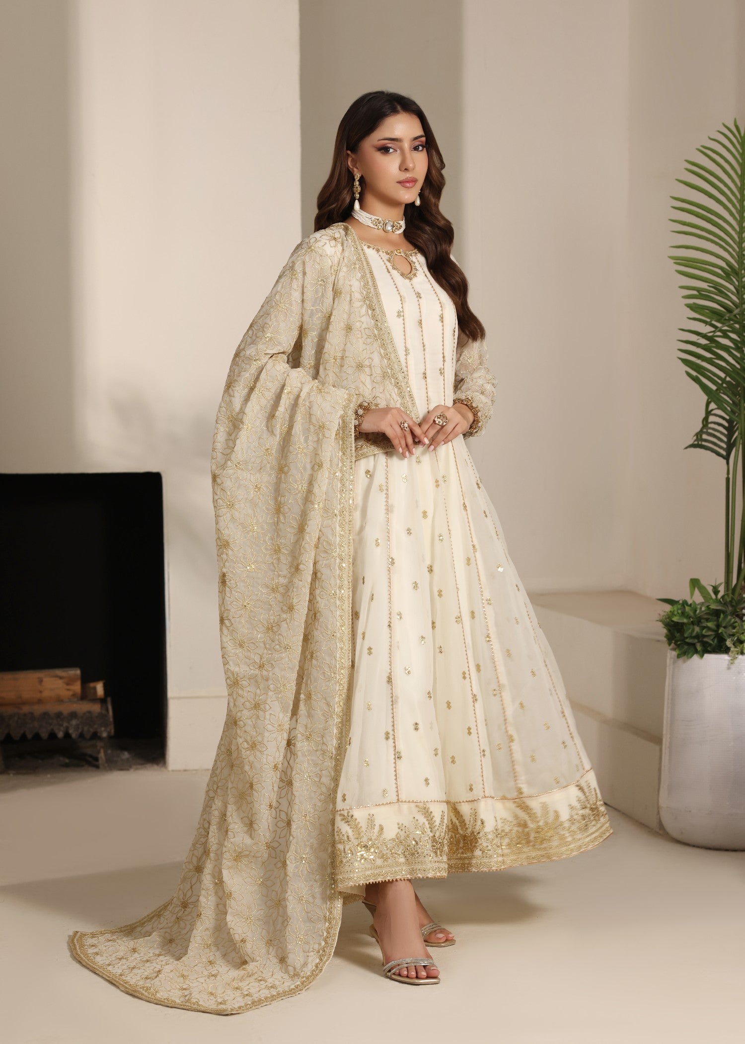 chiffon Maxi in Off-white