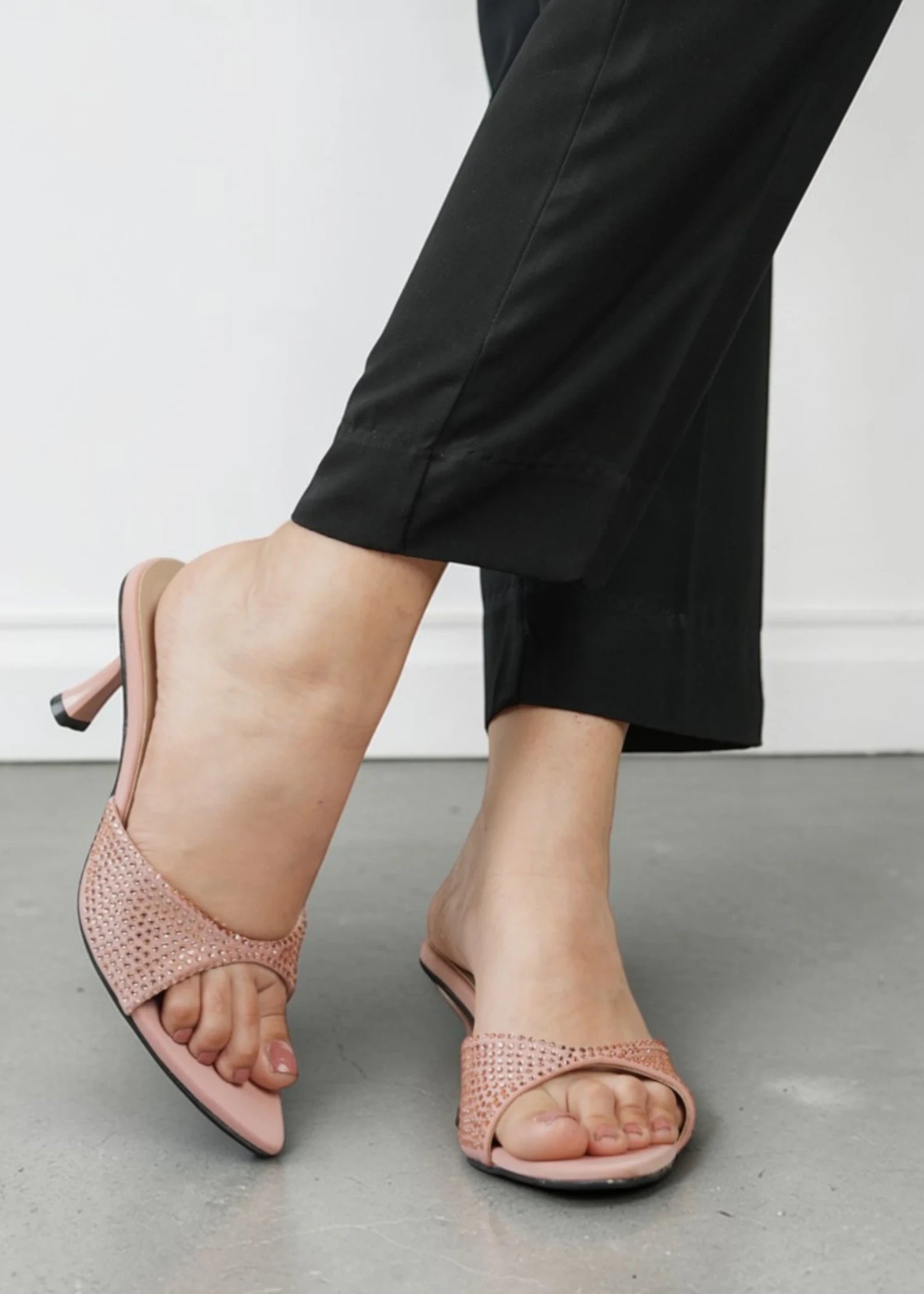 Heels in Pink by - High Quality Women Heels GUA7316