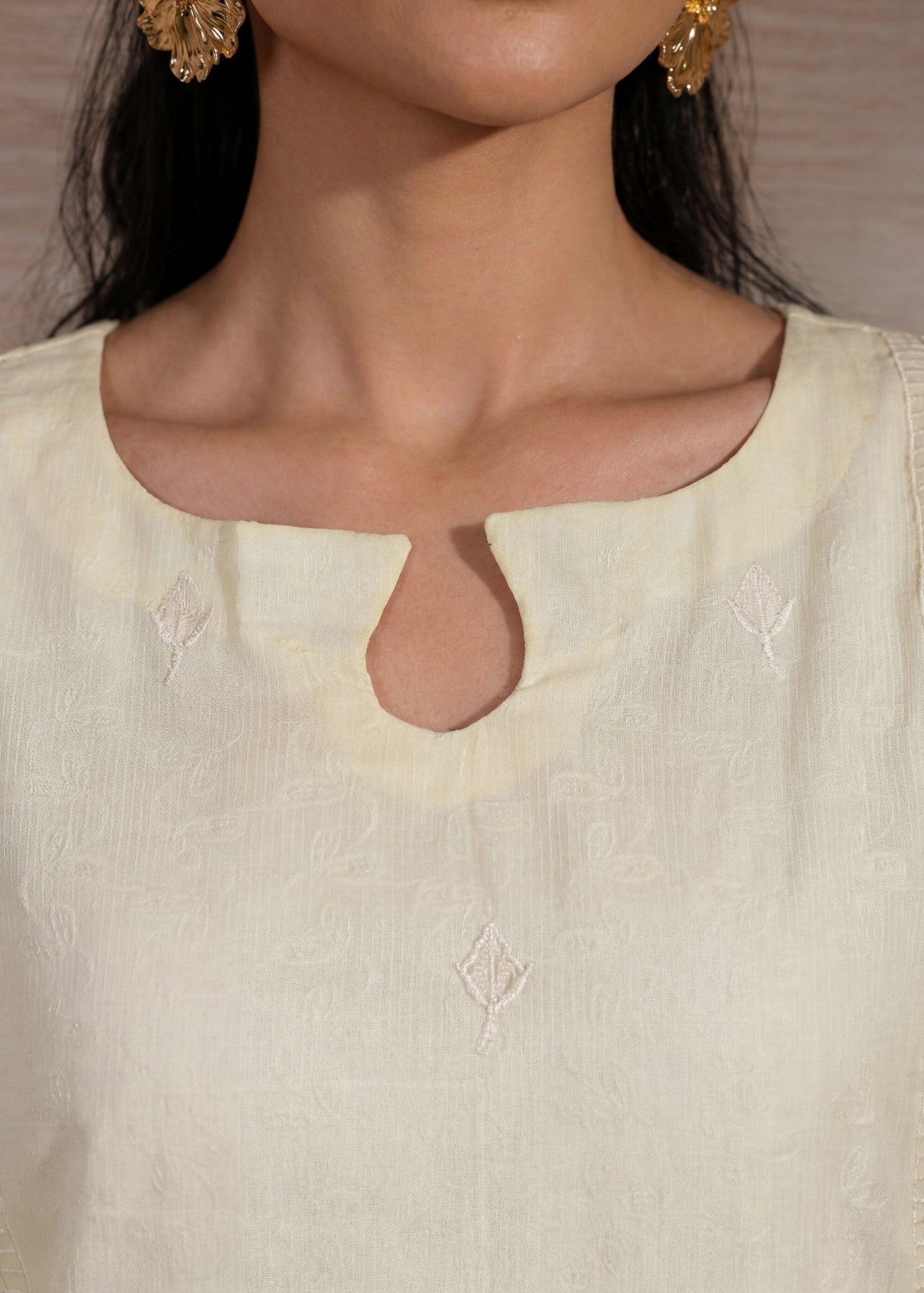 textured lawn Kurta Set in Off-white