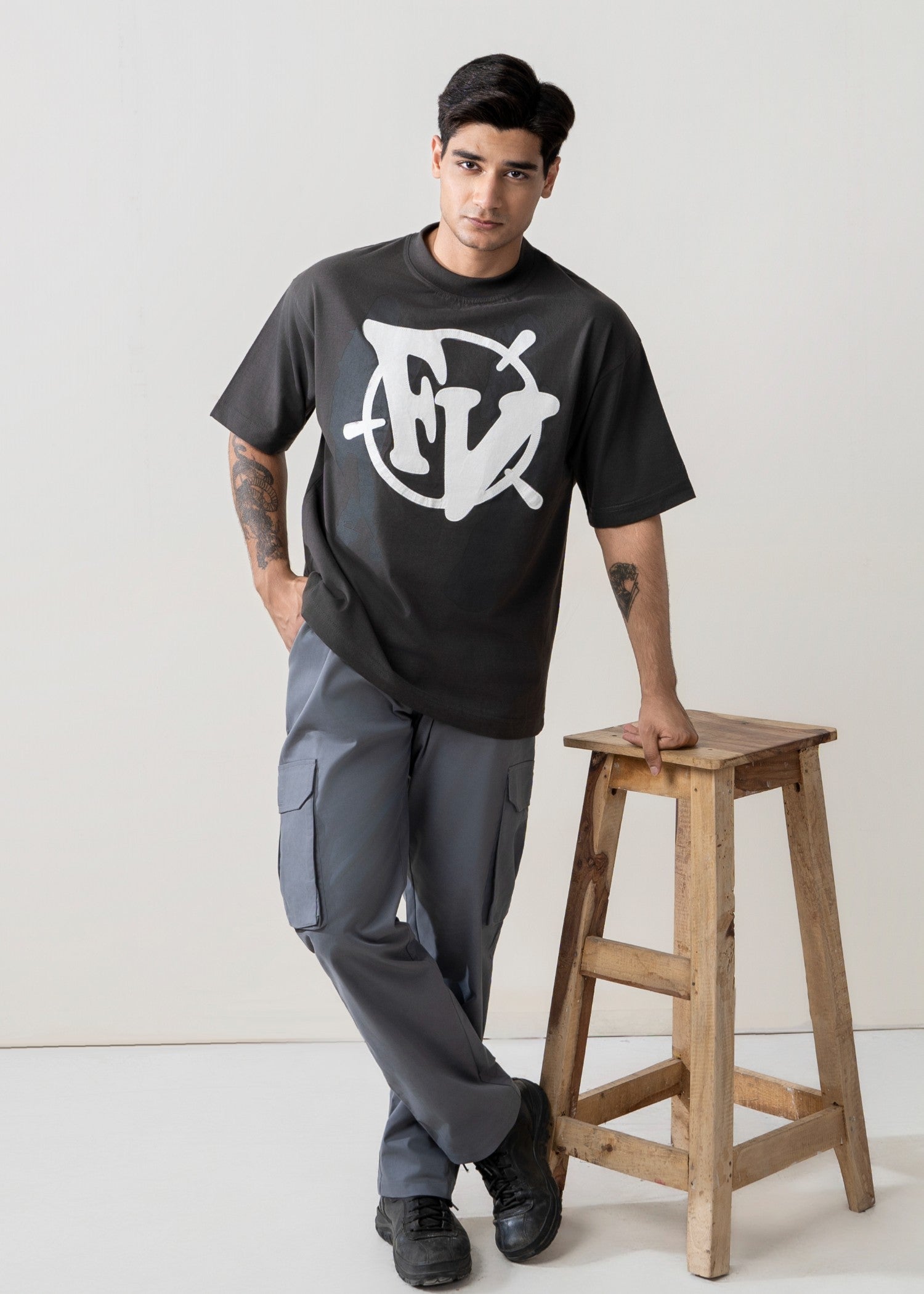 cotton T Shirt in Charcoal