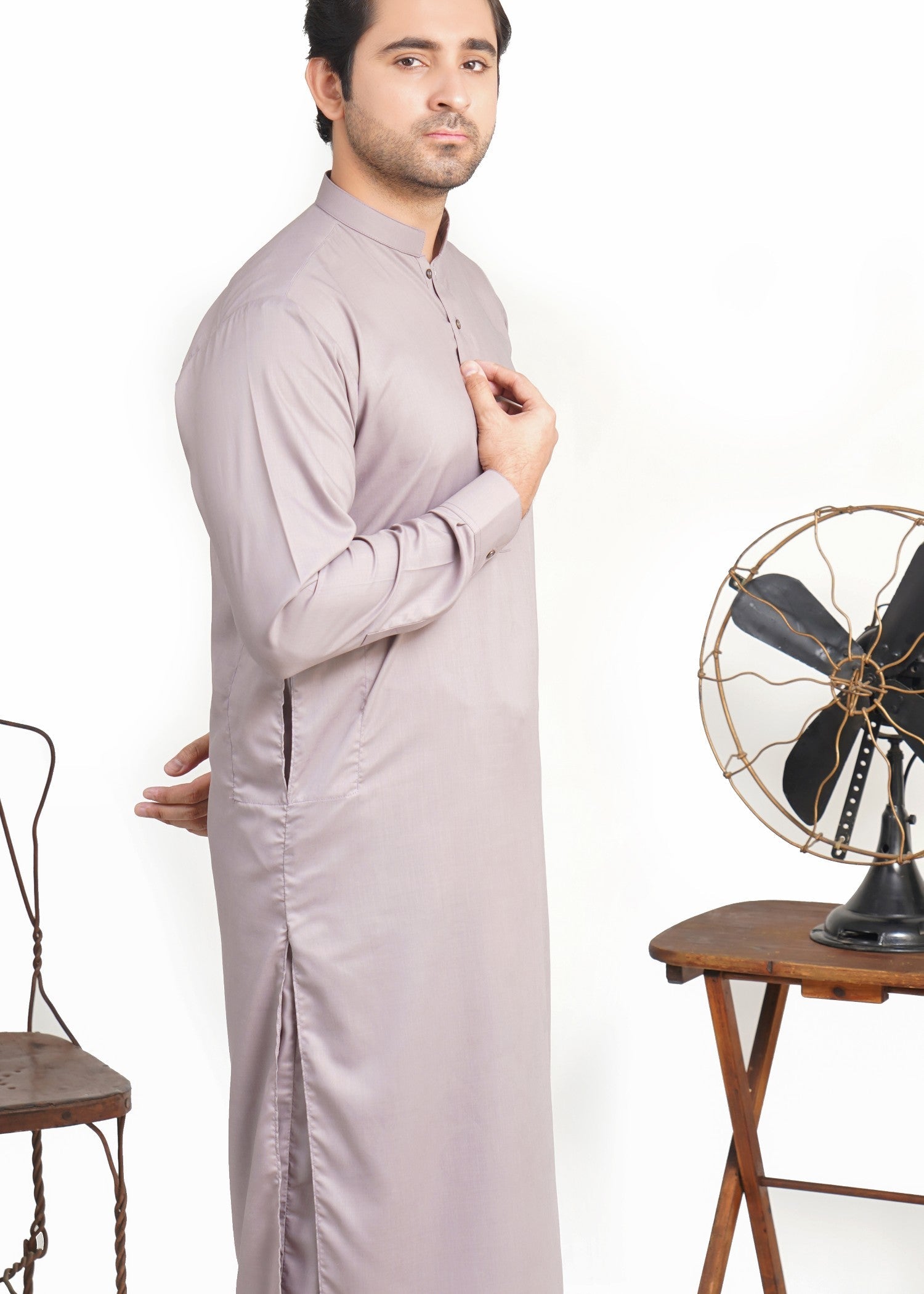 wash & wear Shalwar Kameez in Lilac by Kafoor Clothing