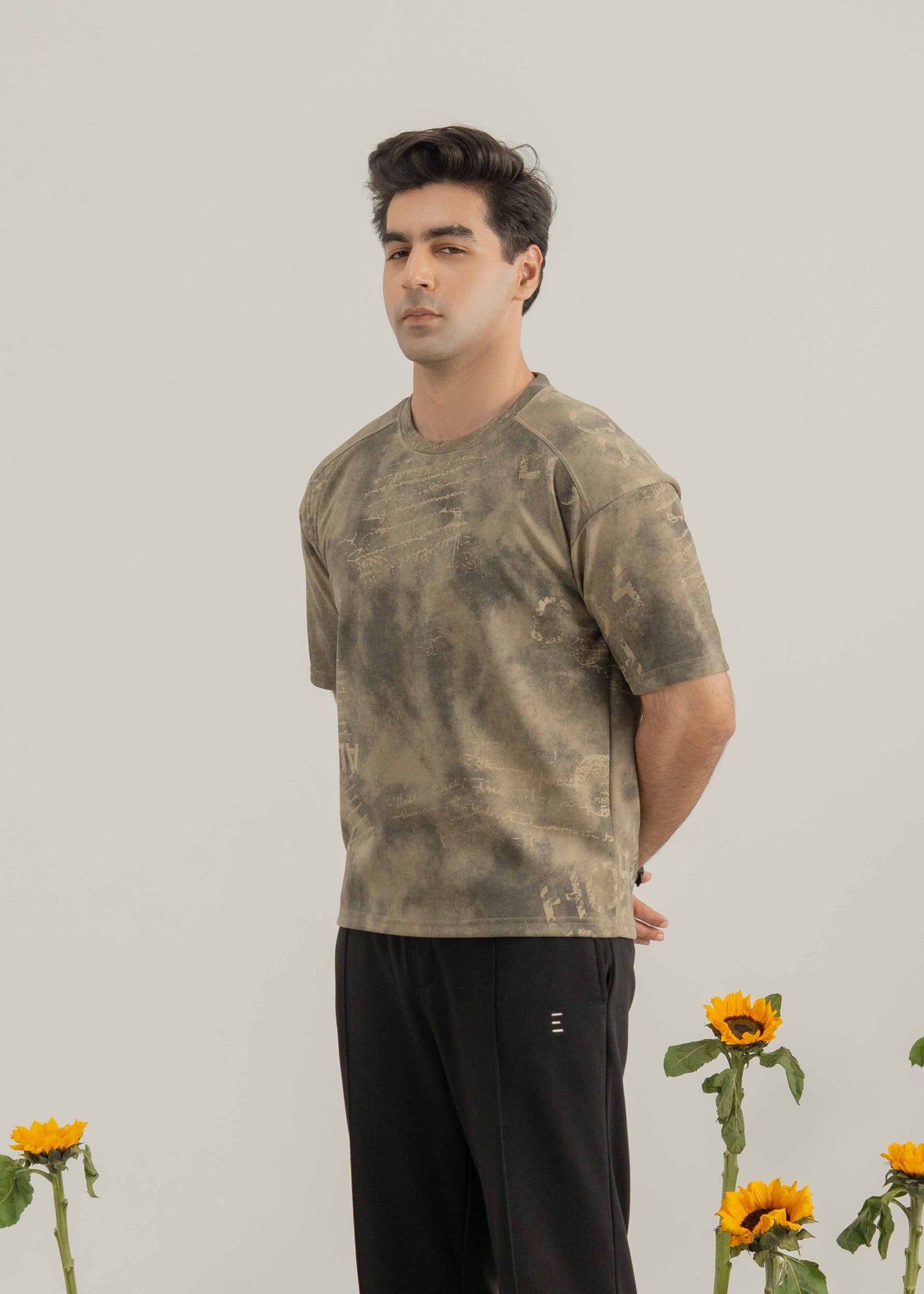 cotton T Shirt in Earth brown