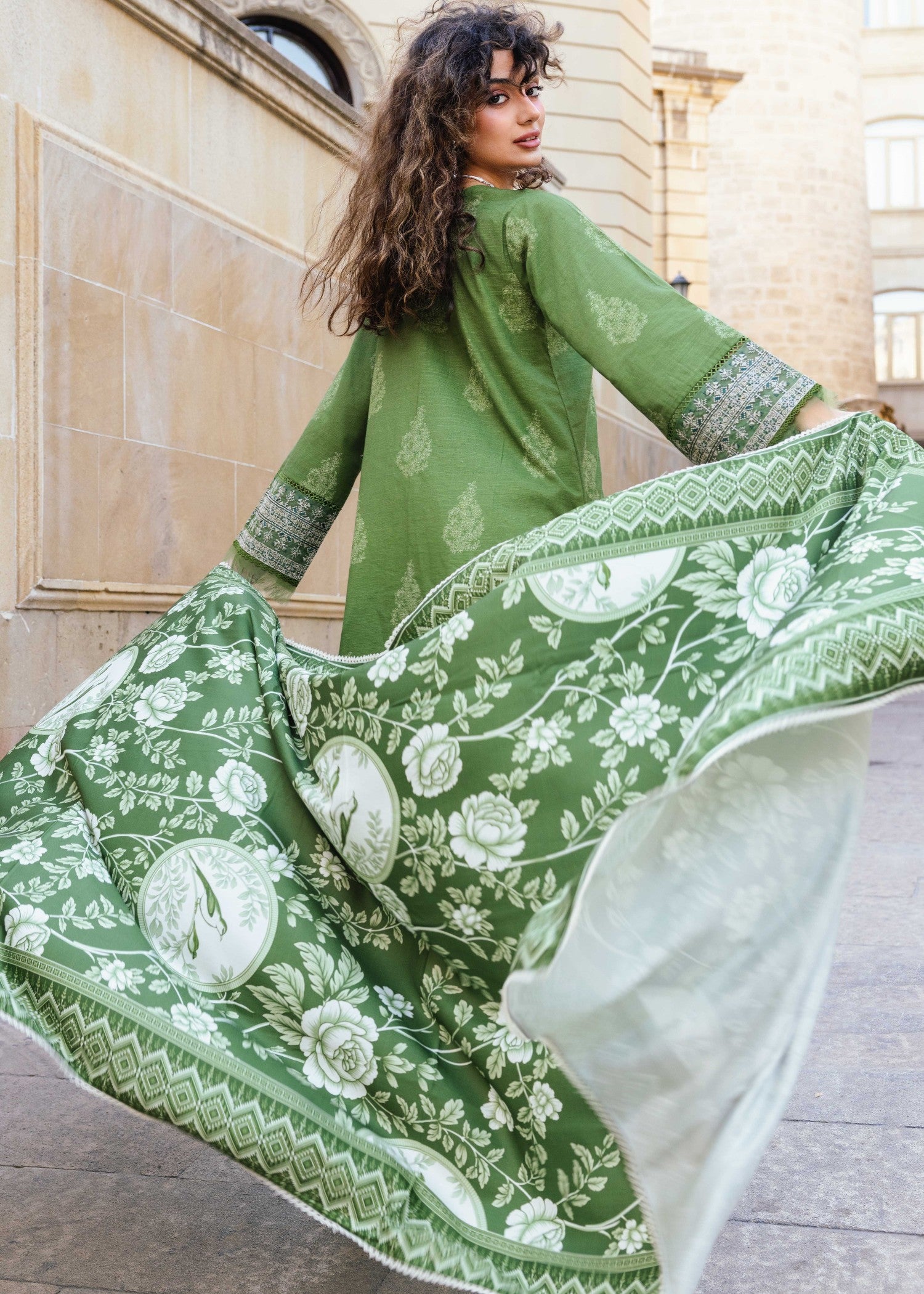 khaddar Kurta Set in Green