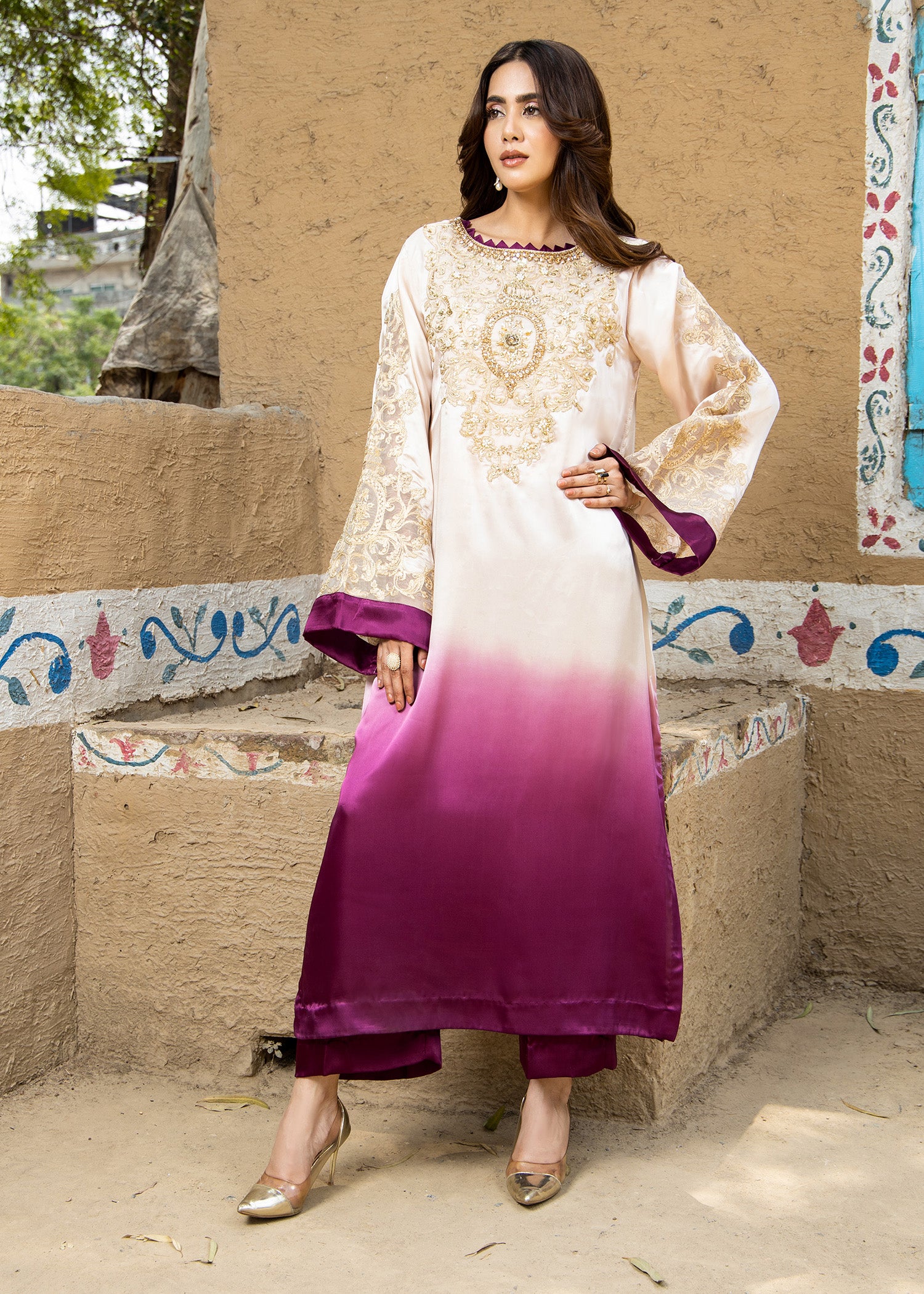 charmuse/shamooz Kurta Set in Beige, purple