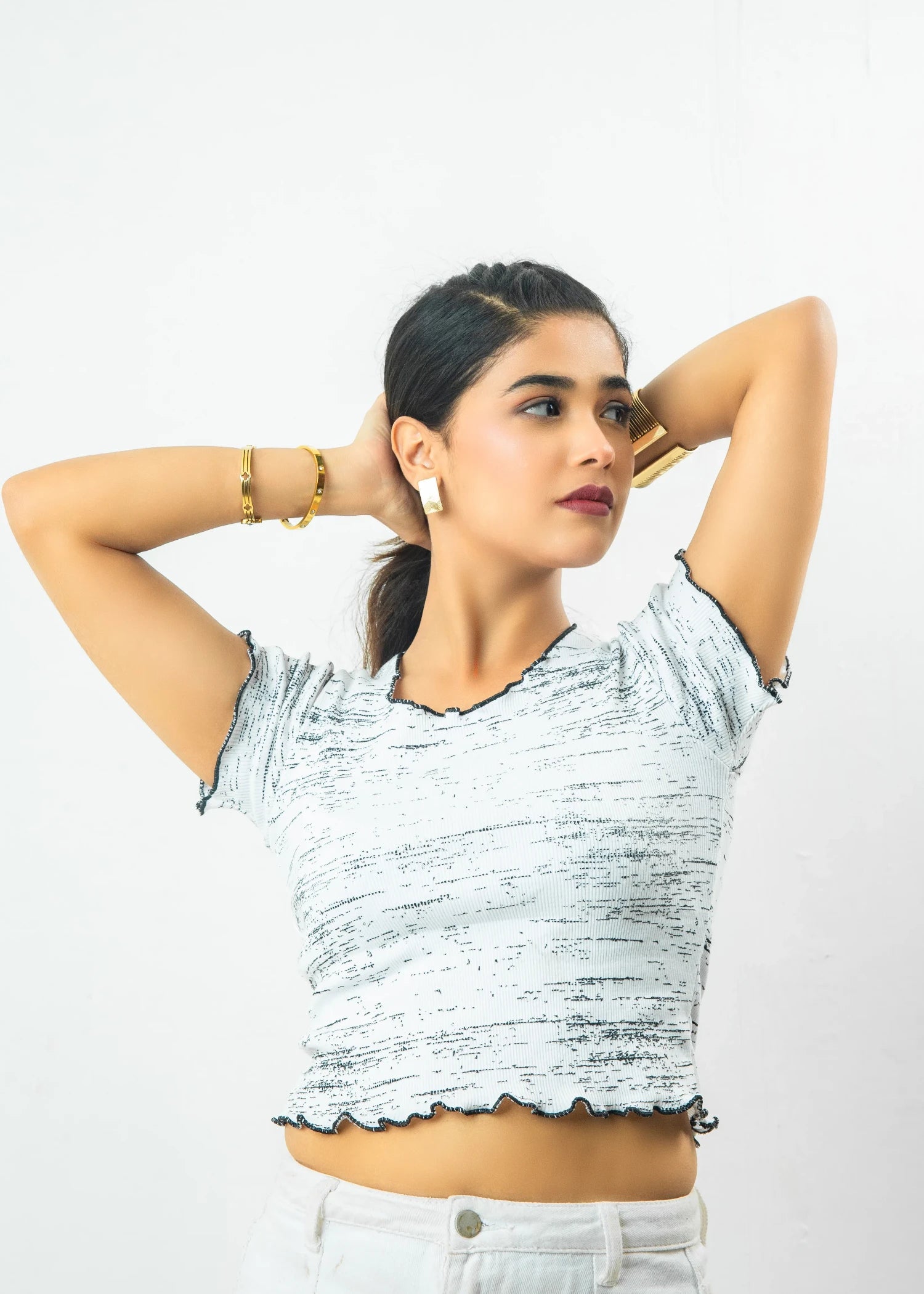 jersey knit Top in Black, white