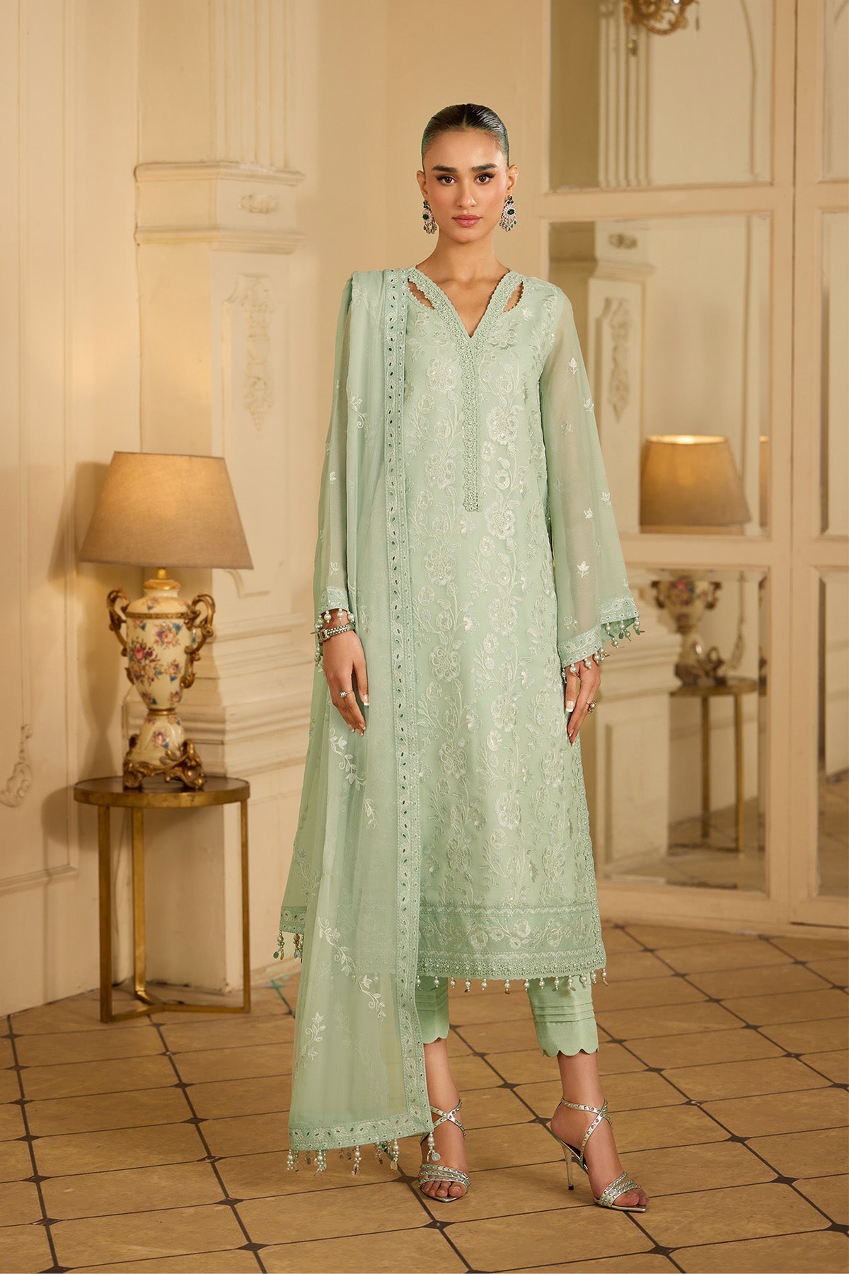 Luxury Festive Formals – 2252-Zehnora