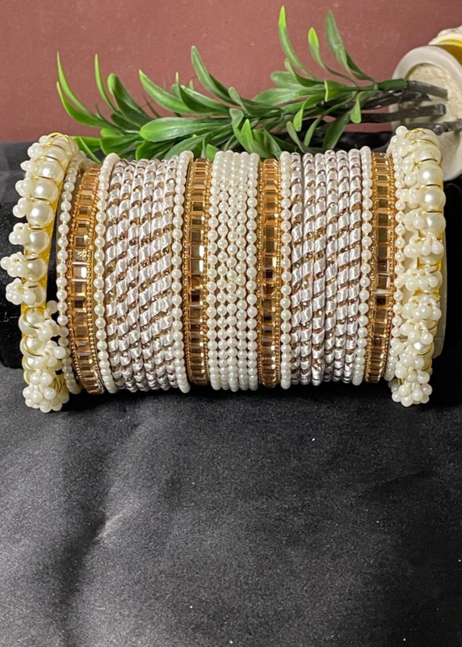 Bangles in White Color by - Trendy Women Bangles ACB1852