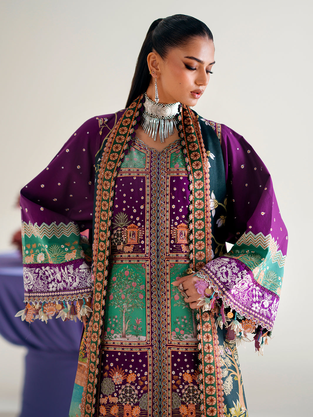Amour Luxury Lawn – 186-A