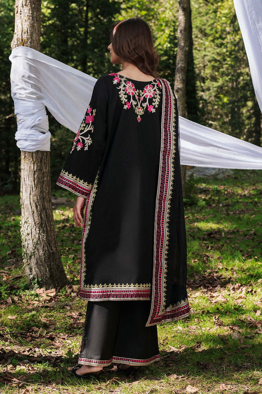 Pine Tale Essential Lawn – AL-109