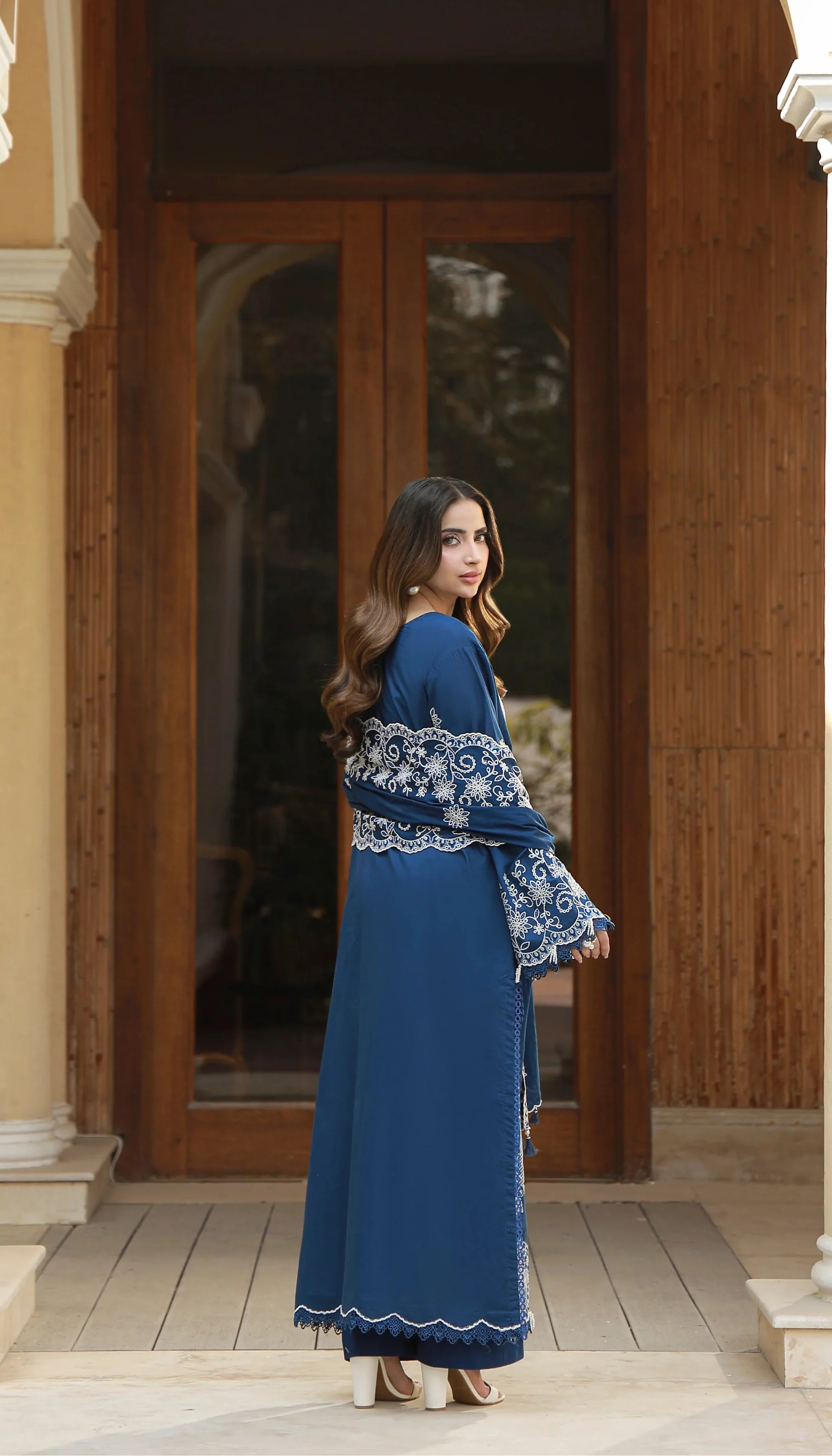 Summer – Embroidered Chikankari LG-UB-0294