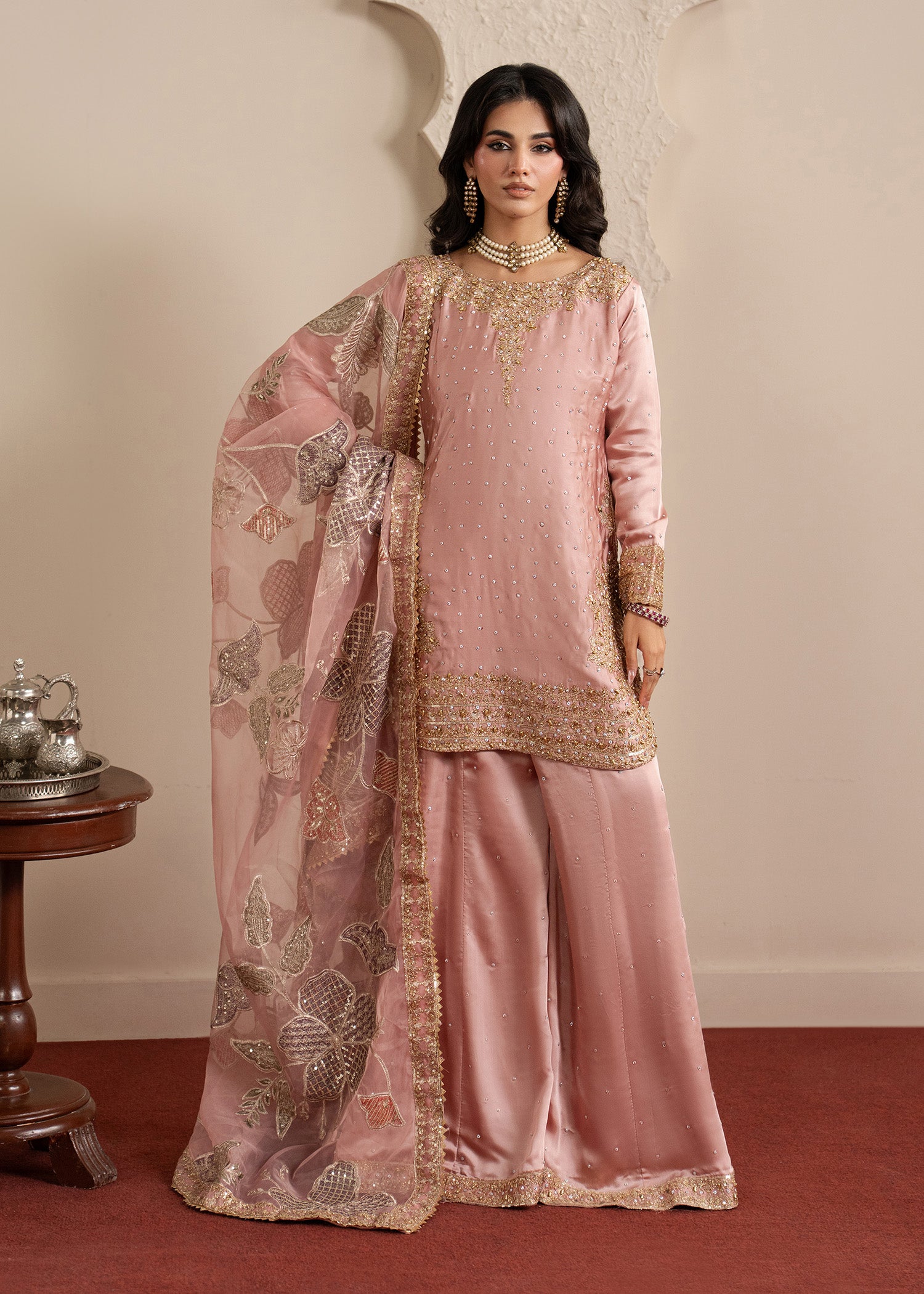 charmuse/shamooz Kurta Set in Pink