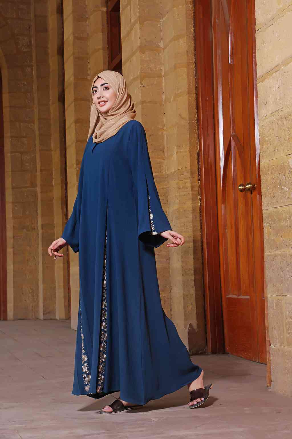 polyester Abaya in Blue