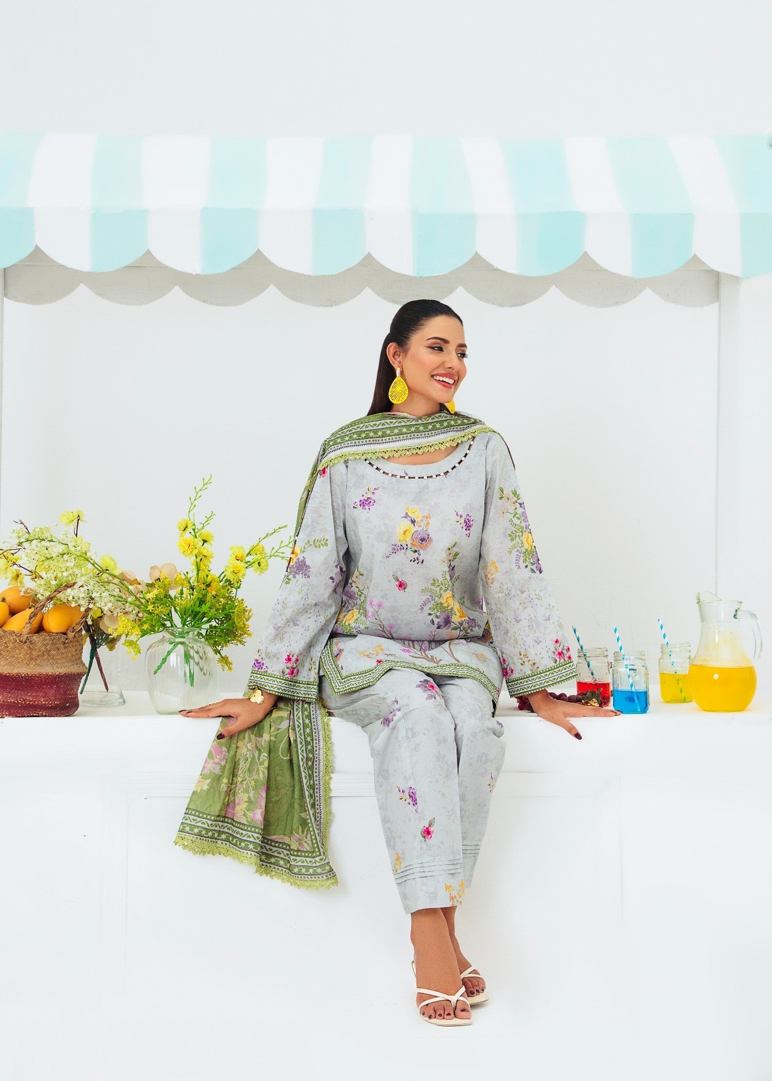 cambric Kurta Set in Pastel grey