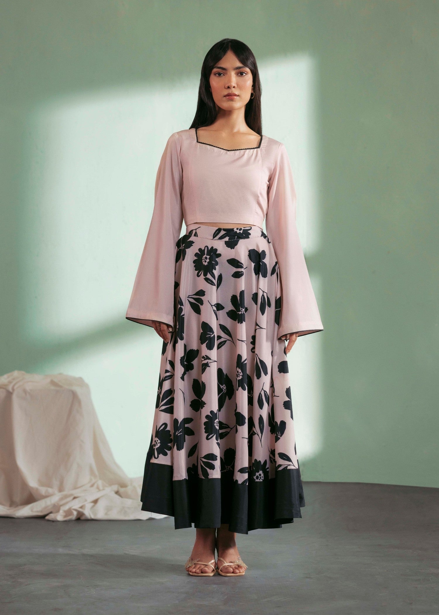 crepe Skirt in Beige