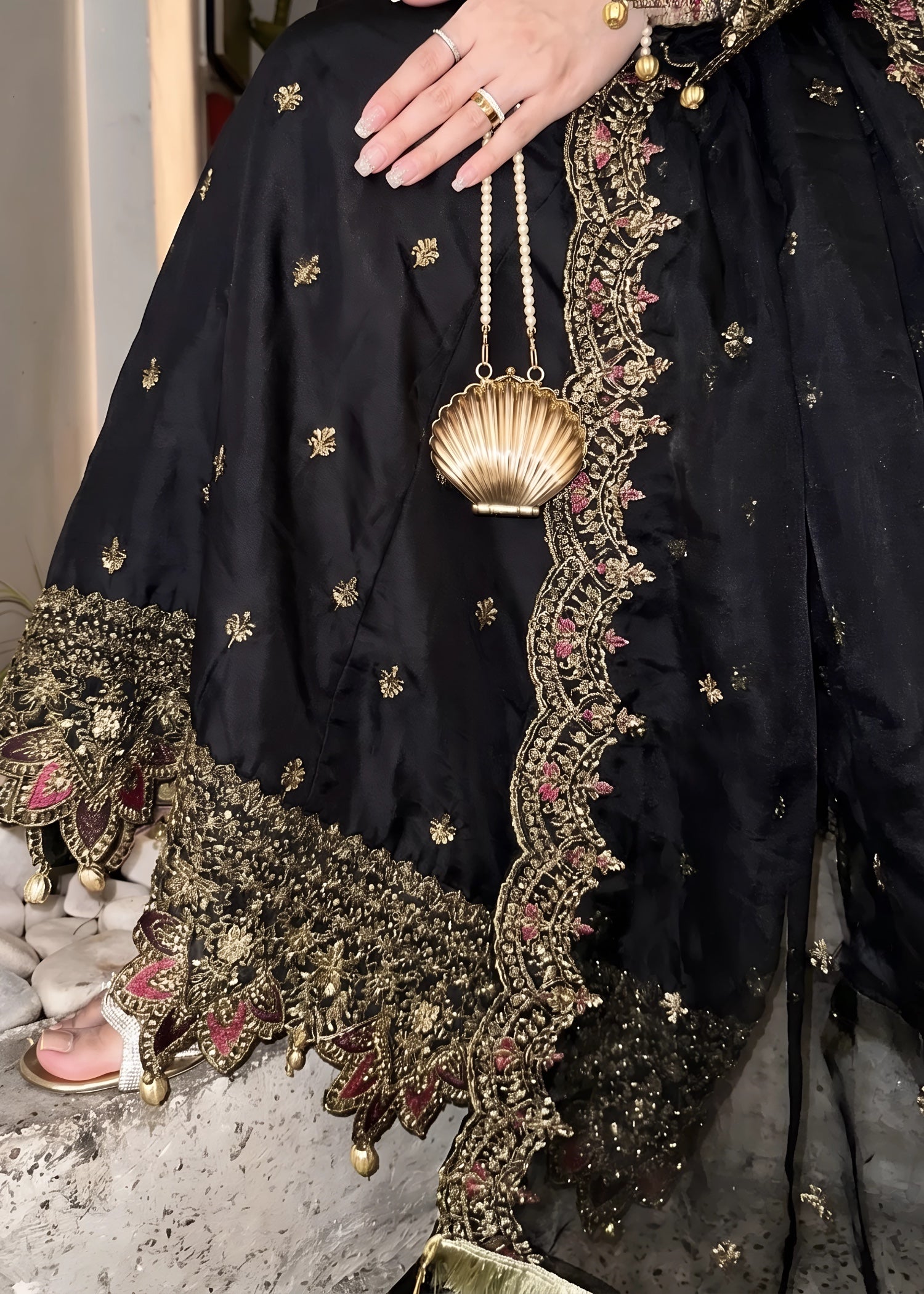 silk Maxi in Black