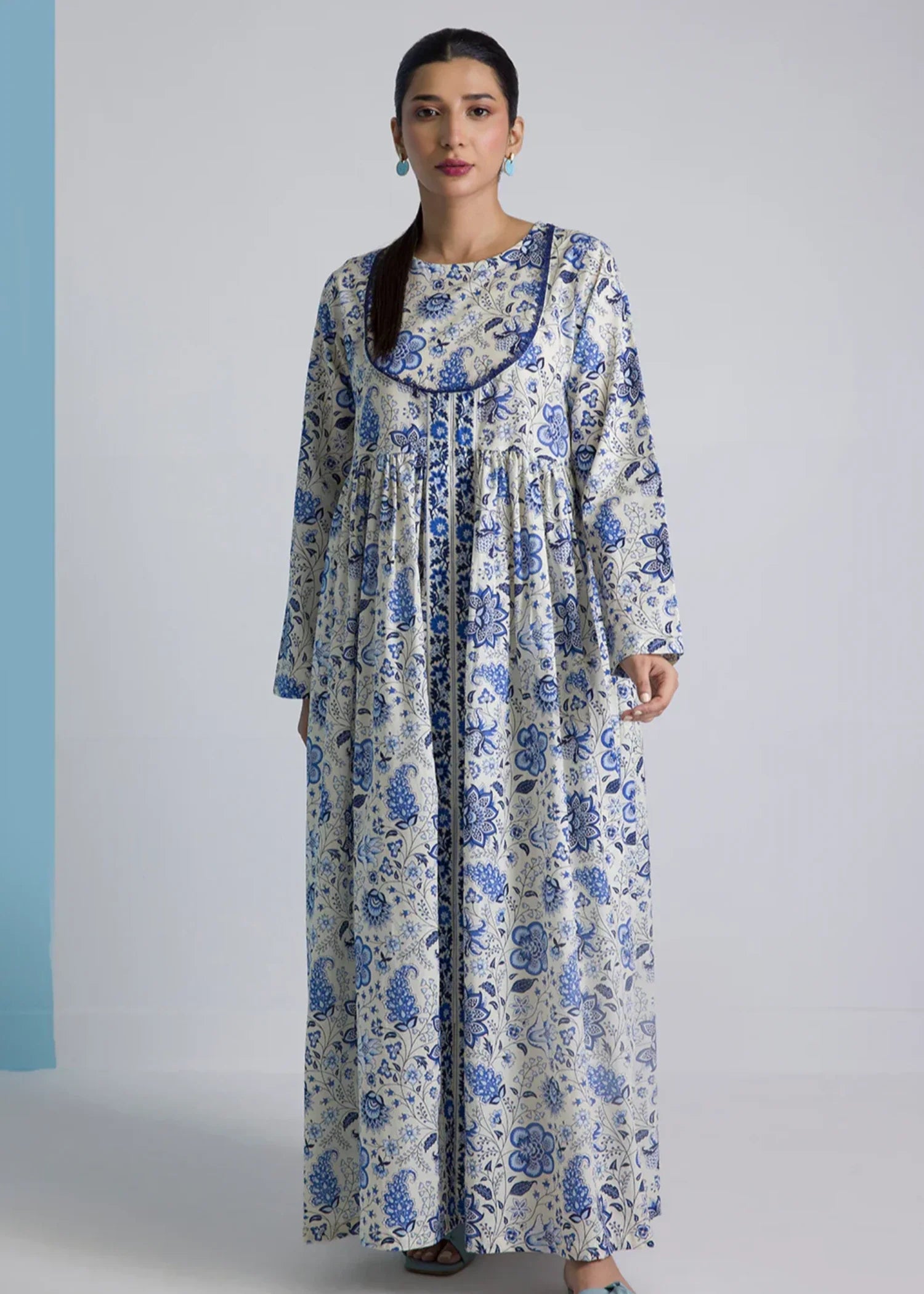 cambric Maxi in Ivory