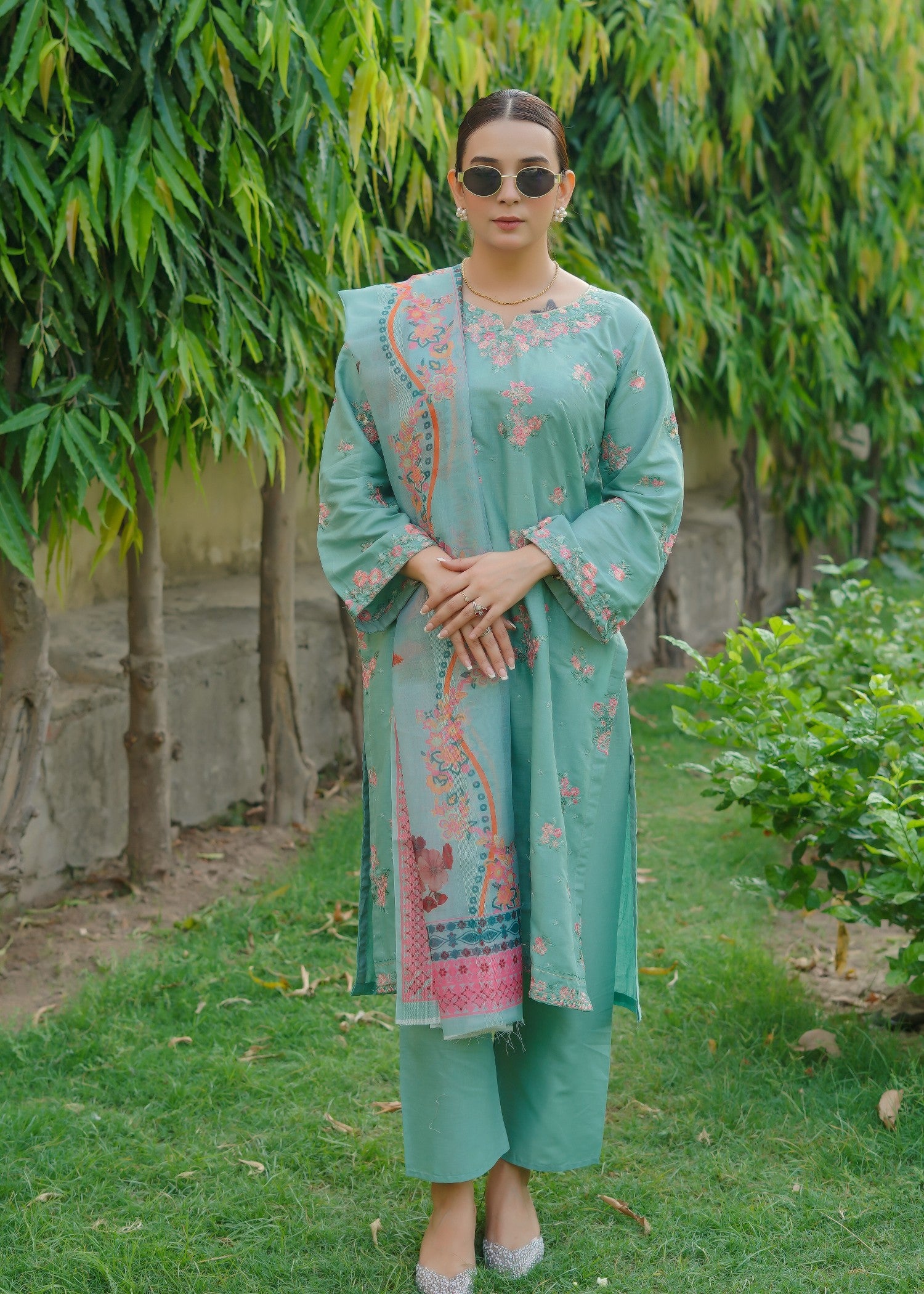 swiss lawn Kurta Set in Turquoise
