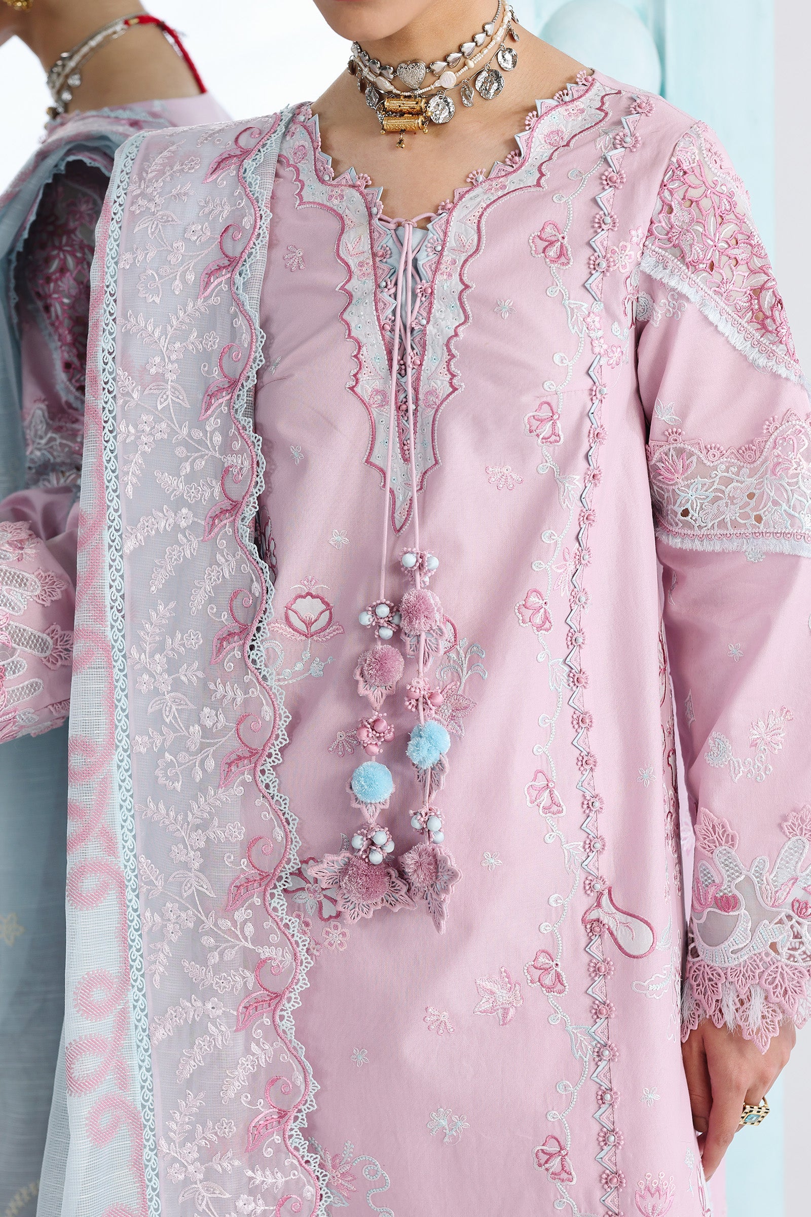 Festive Luxury Lawn – QFL-02 ISANE