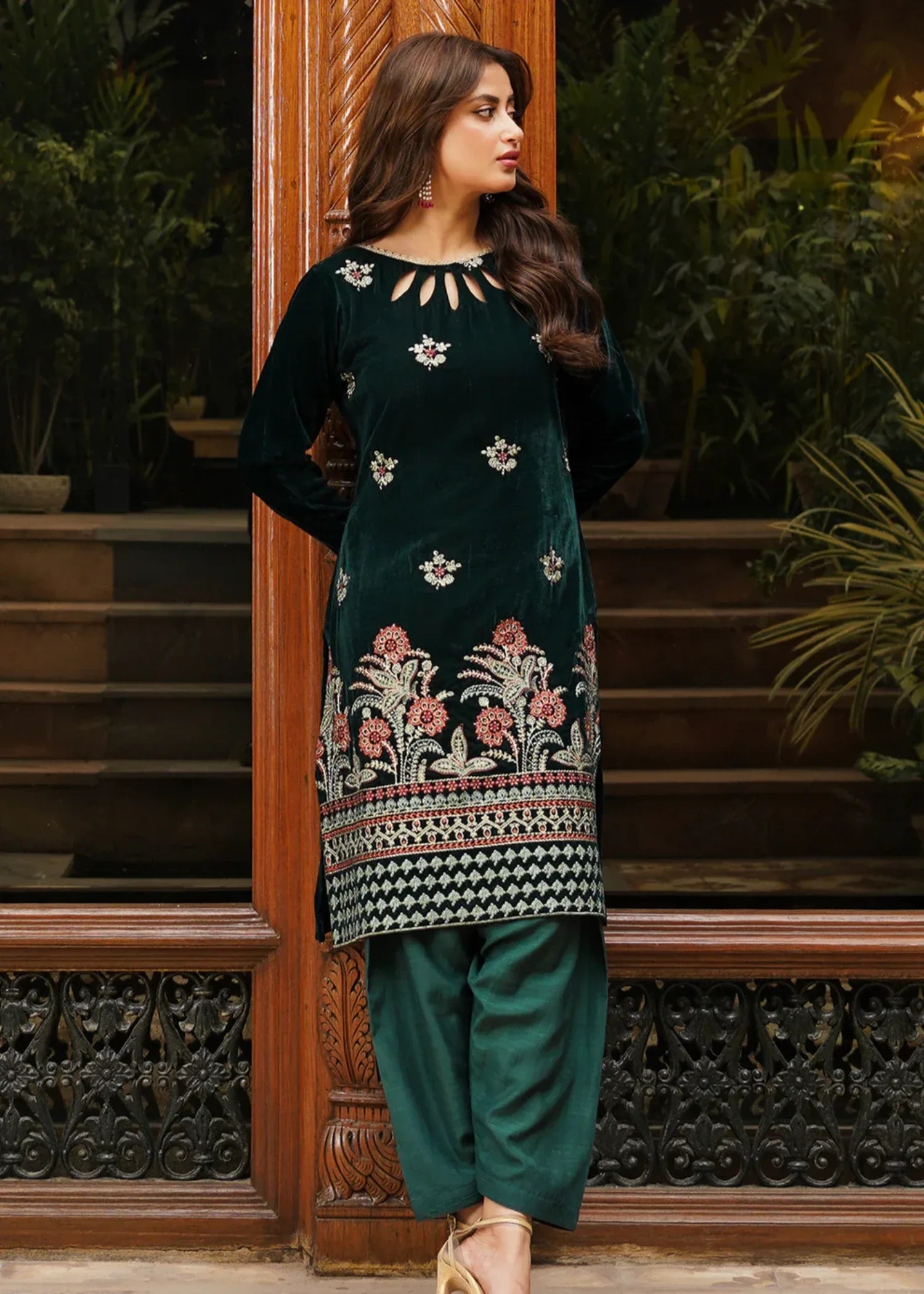 velvet Kurta Set in Green