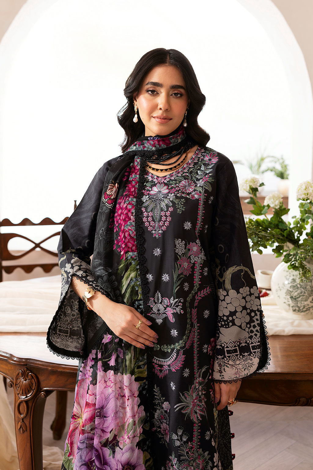 Mashaal Lawn – L-1403