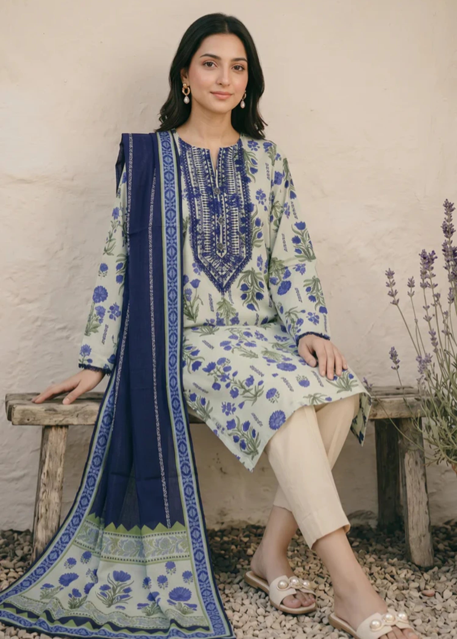 lawn Kurta Set in Blue, light grey