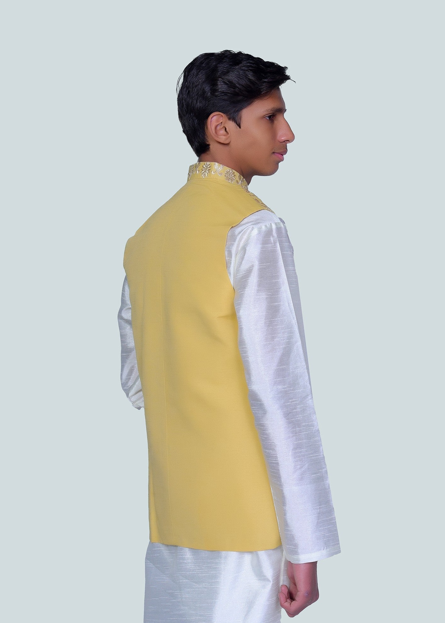 silk Waistcoat in Mari gold