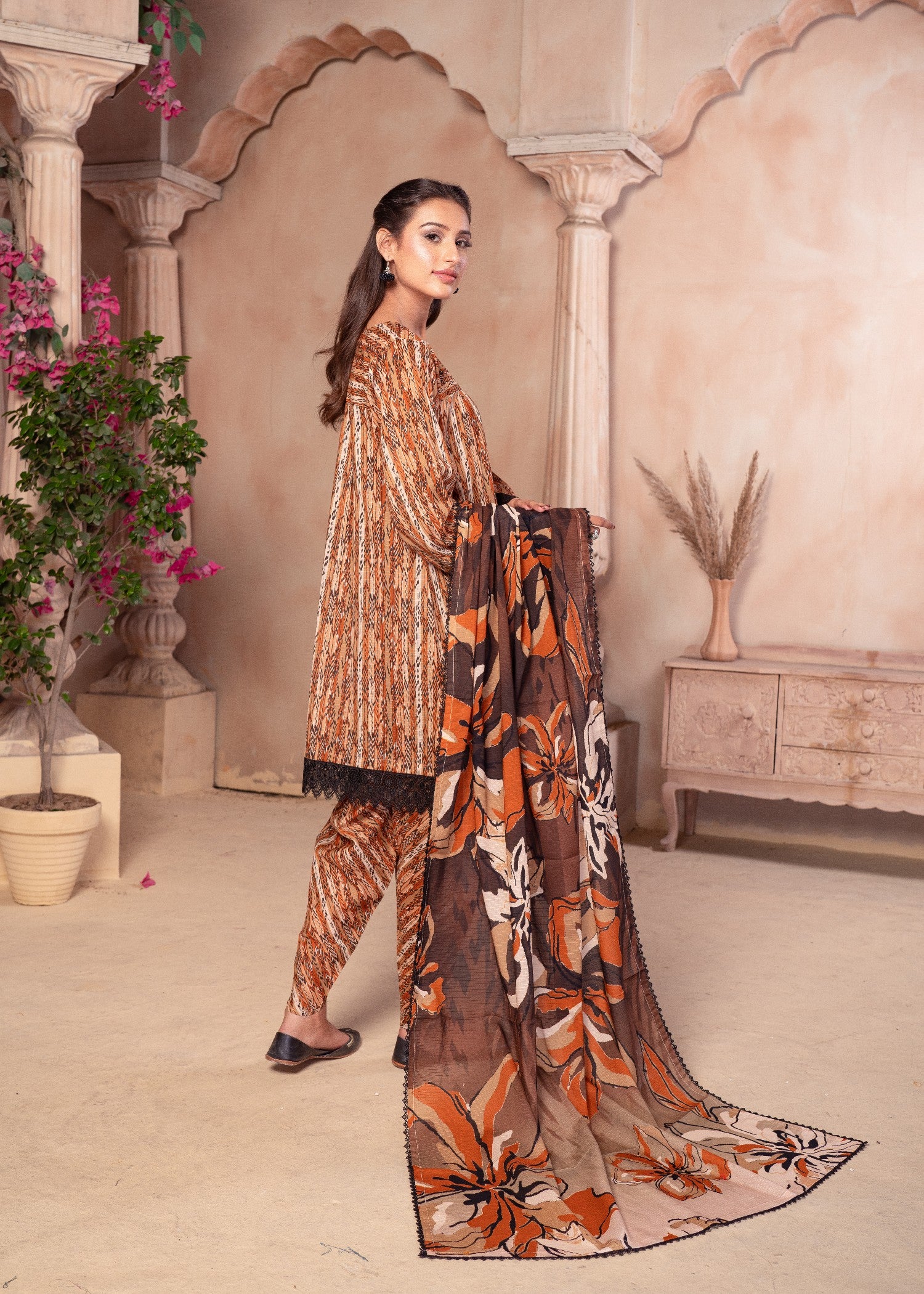 lawn Kurta Set in Brown