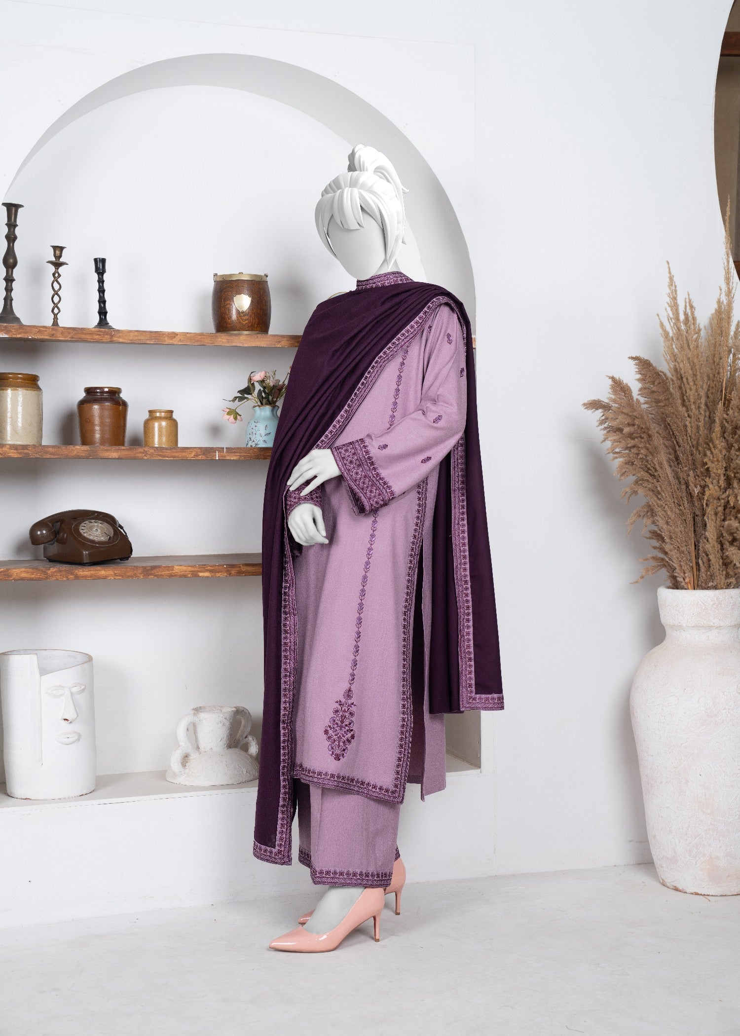 karandi Kurta Set in Lilac