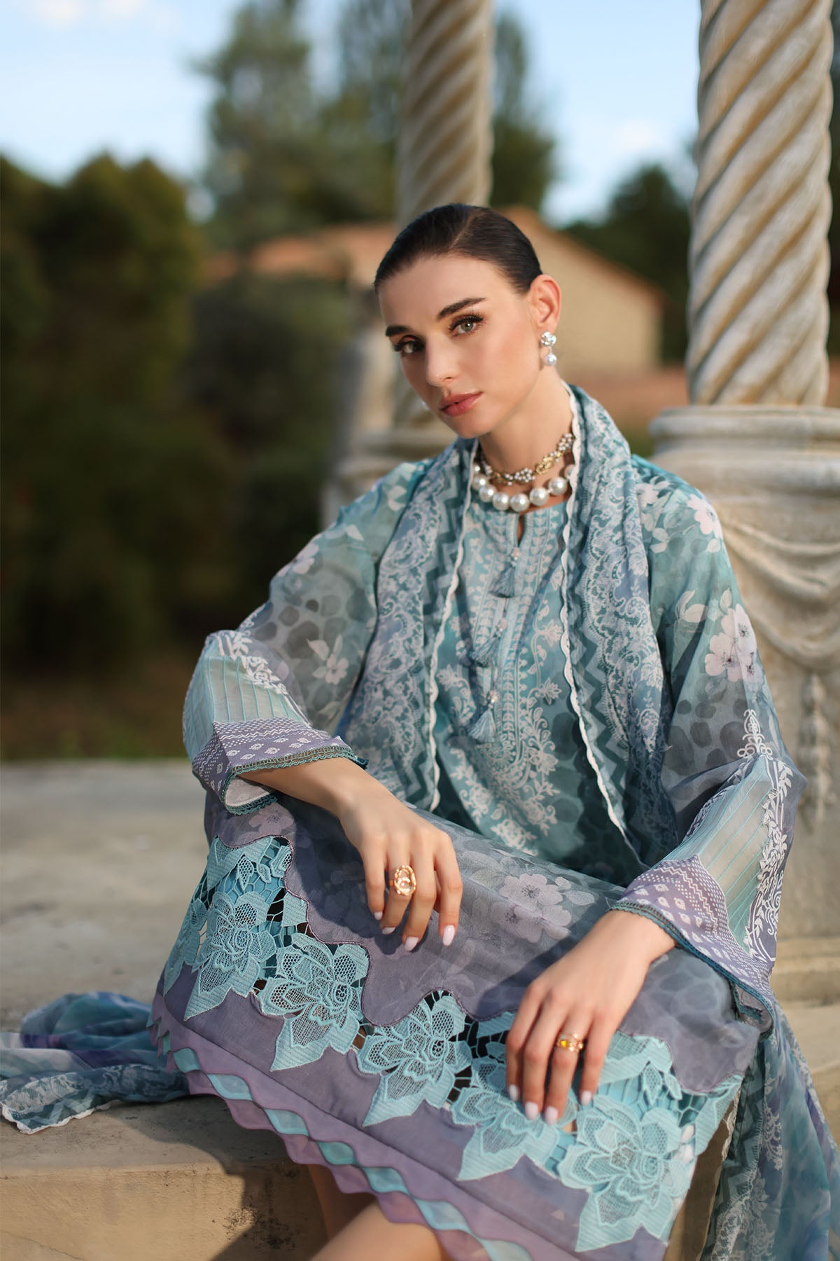 Signature Lawn Prints – SP-196