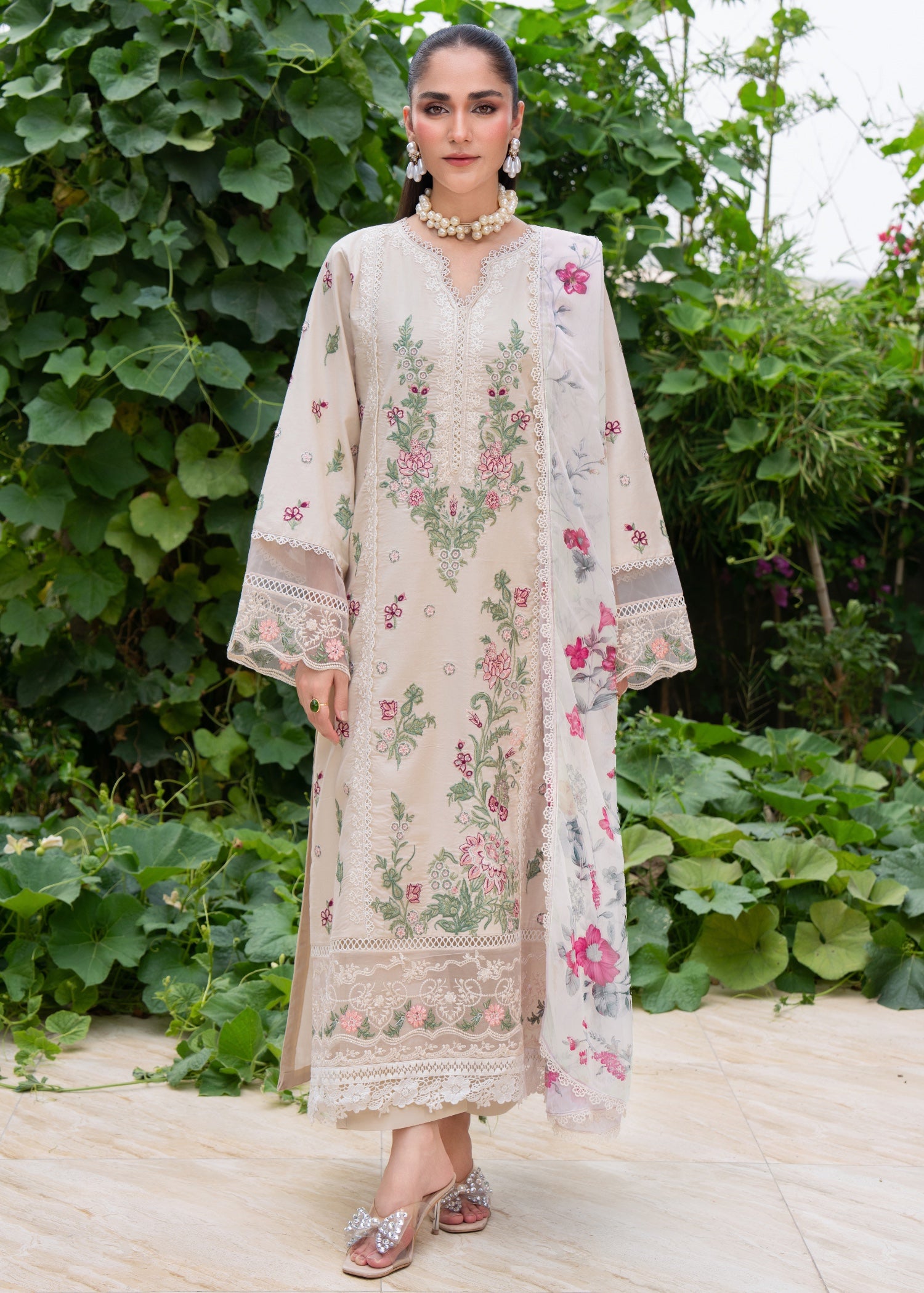 lawn Kurta Set in Antique white
