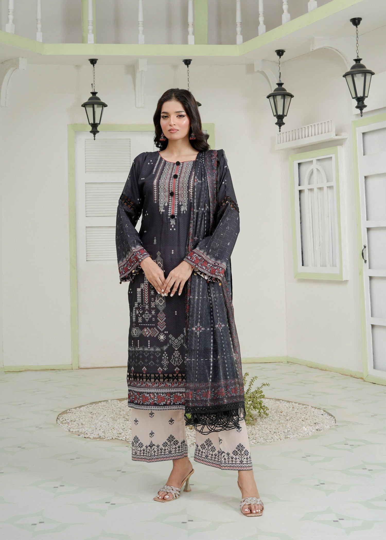 swiss lawn Unstitched in Black