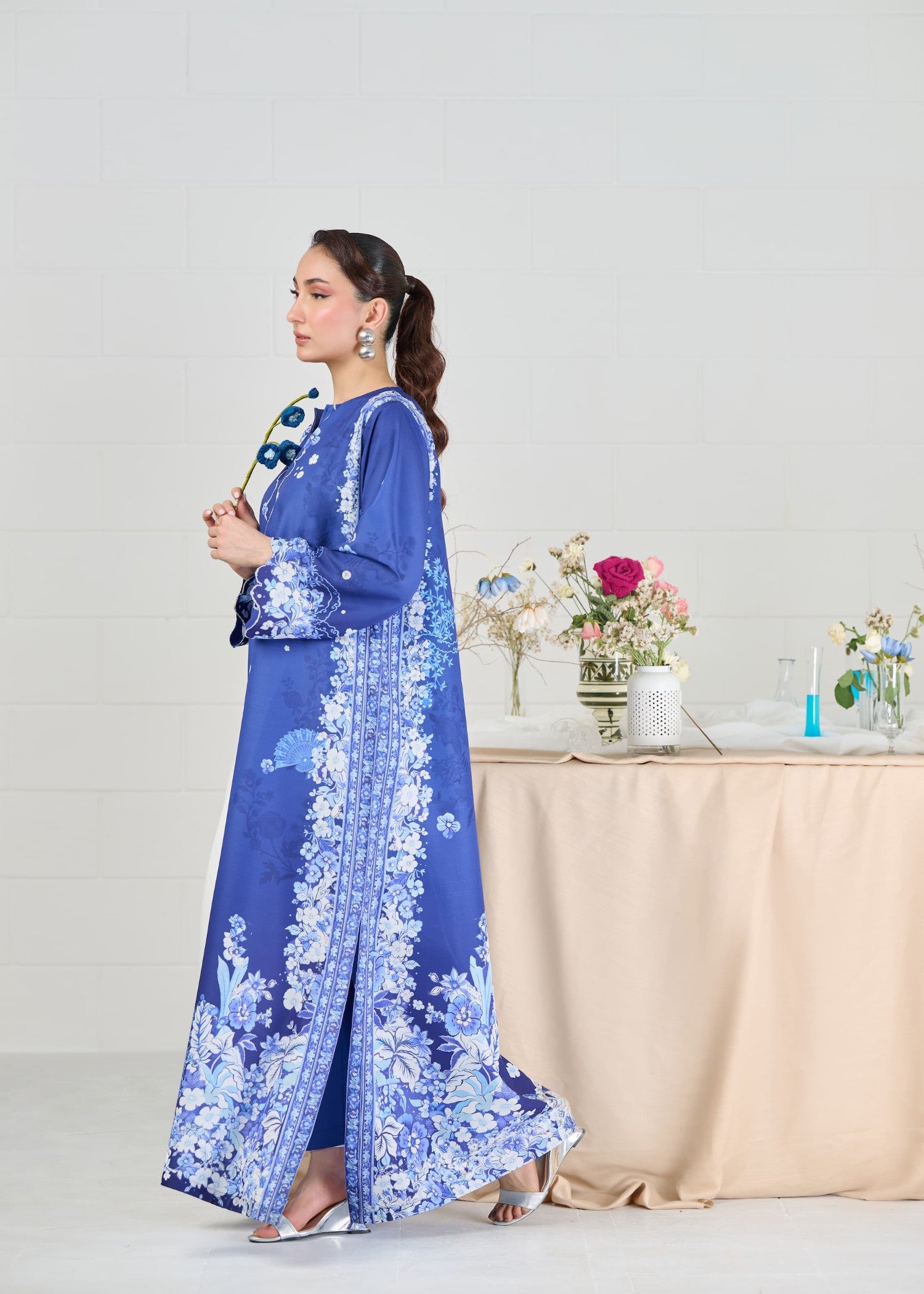 raw silk Kaftan in Blue