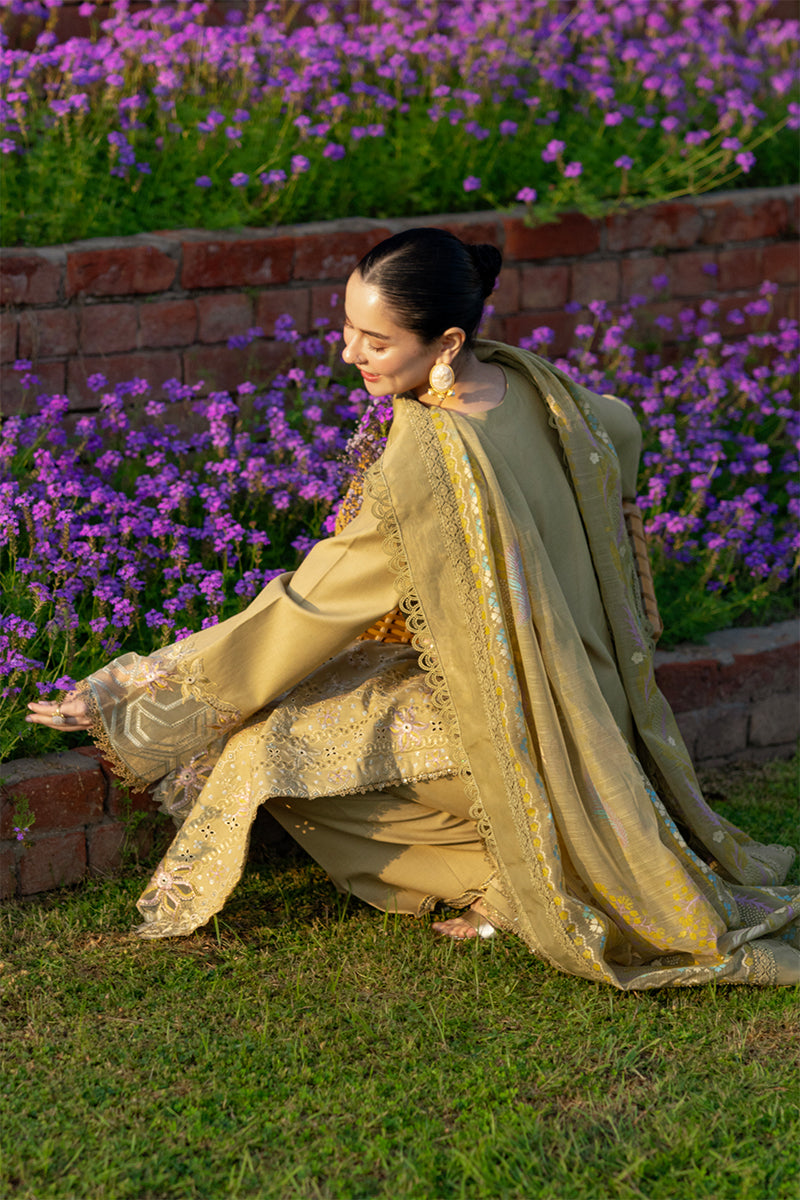 Luxury Lawn Eid Edit – Raha
