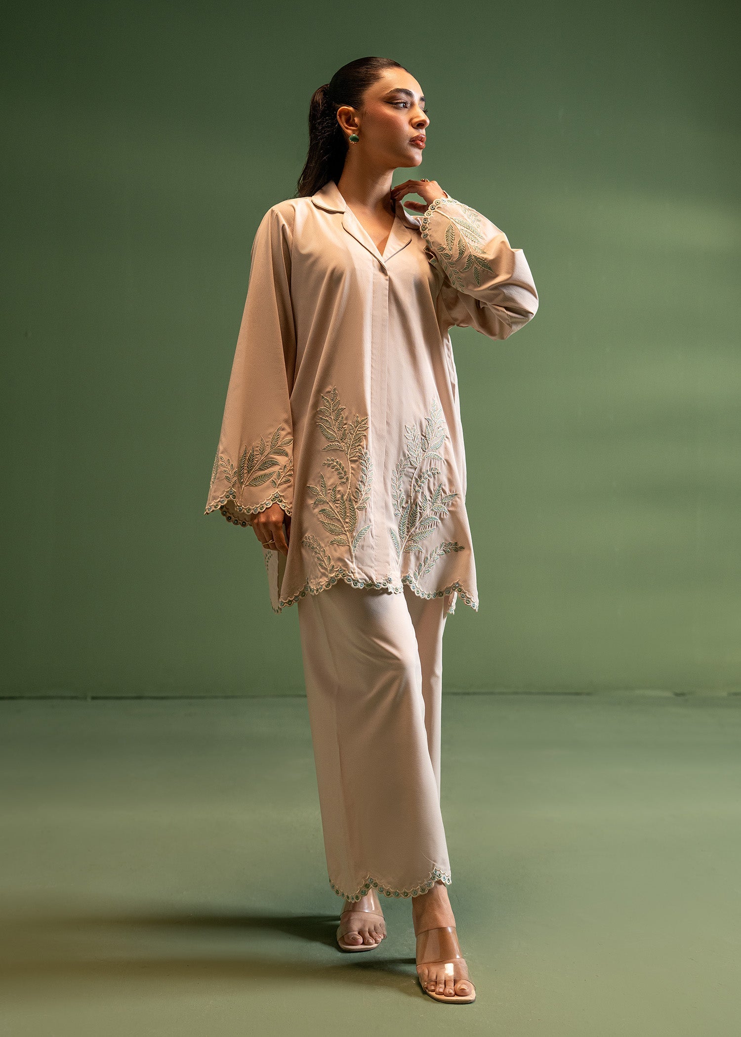 crepe Kurta Set in Cream